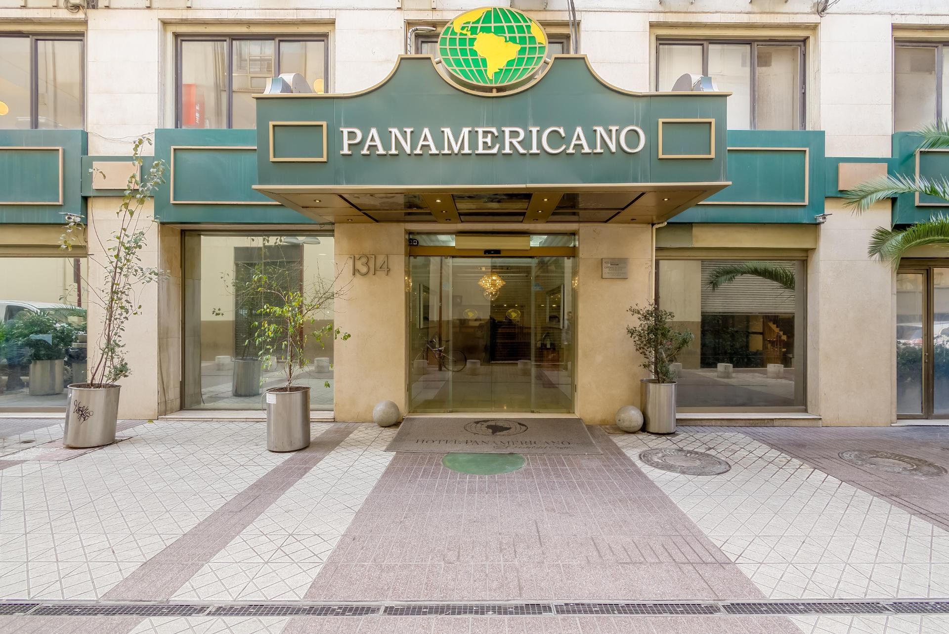Vista Exterior Hotel Panamericano