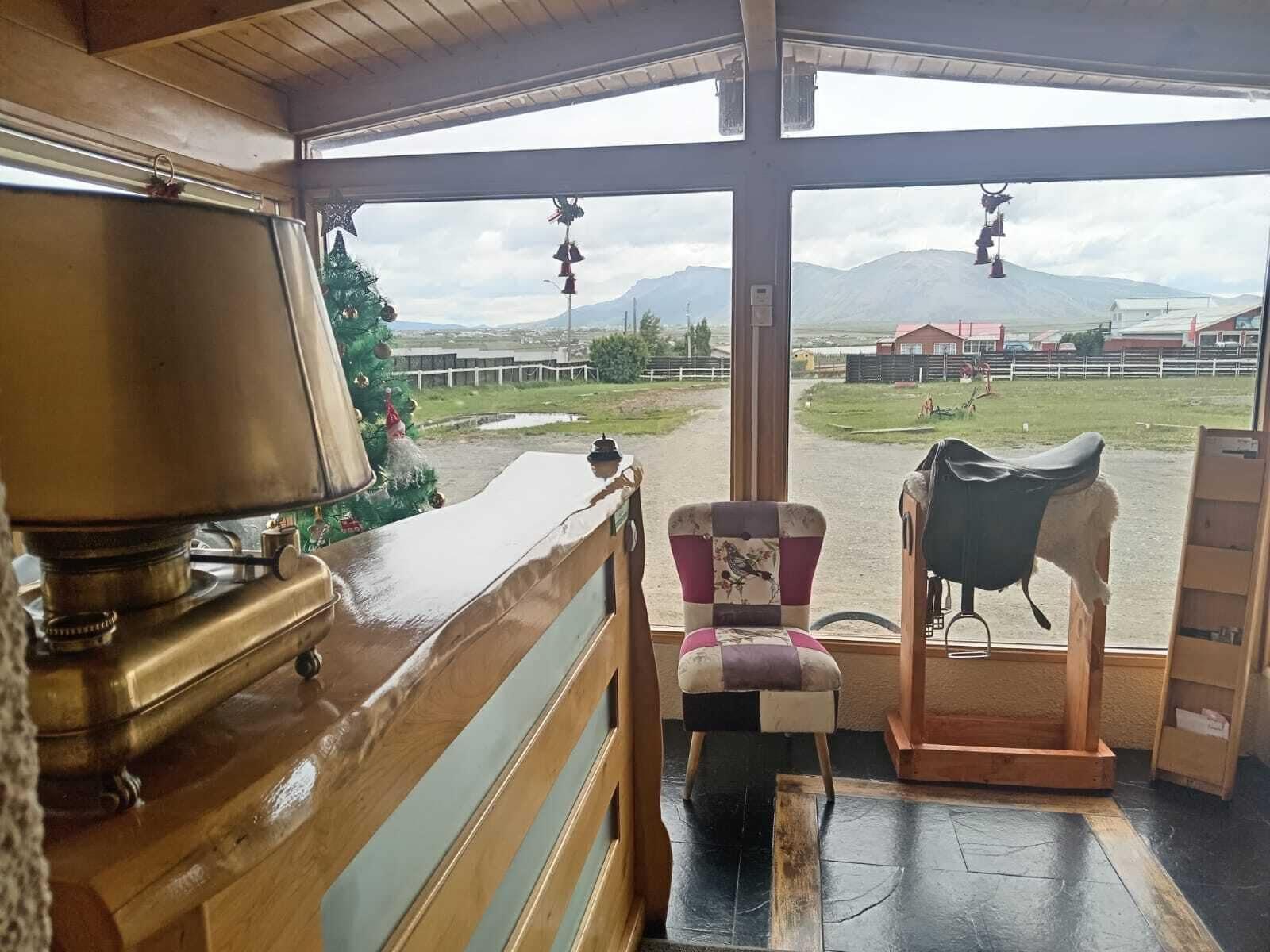 Vista Lobby Hostal Doble E Patagonia