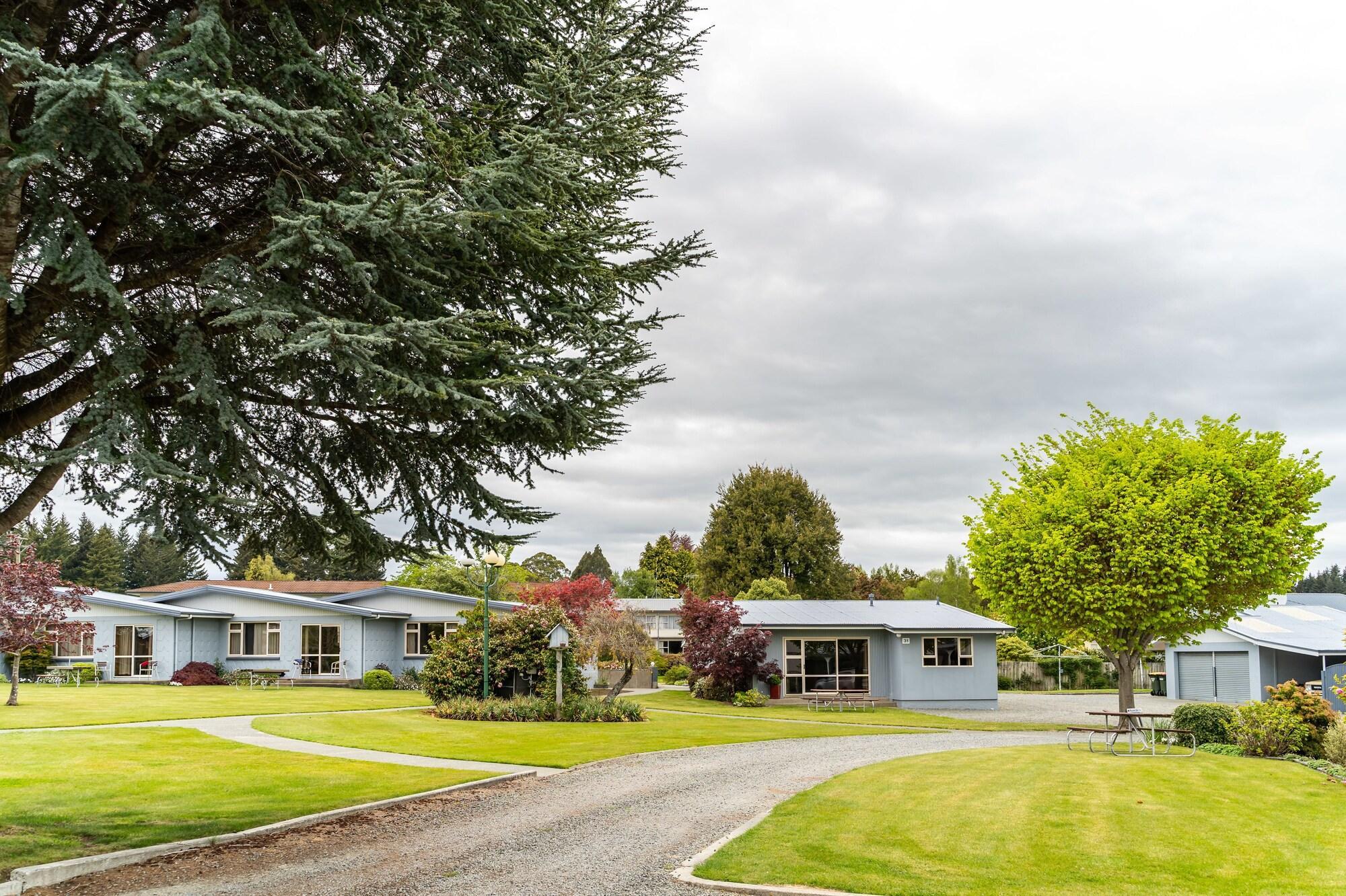 Vista Exterior Lakeside Motel & Apartments