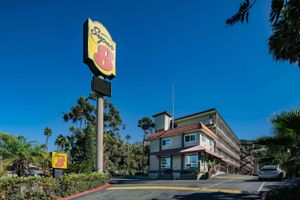 Alojamiento - Super 8 by Wyndham San Diego Hotel Circle