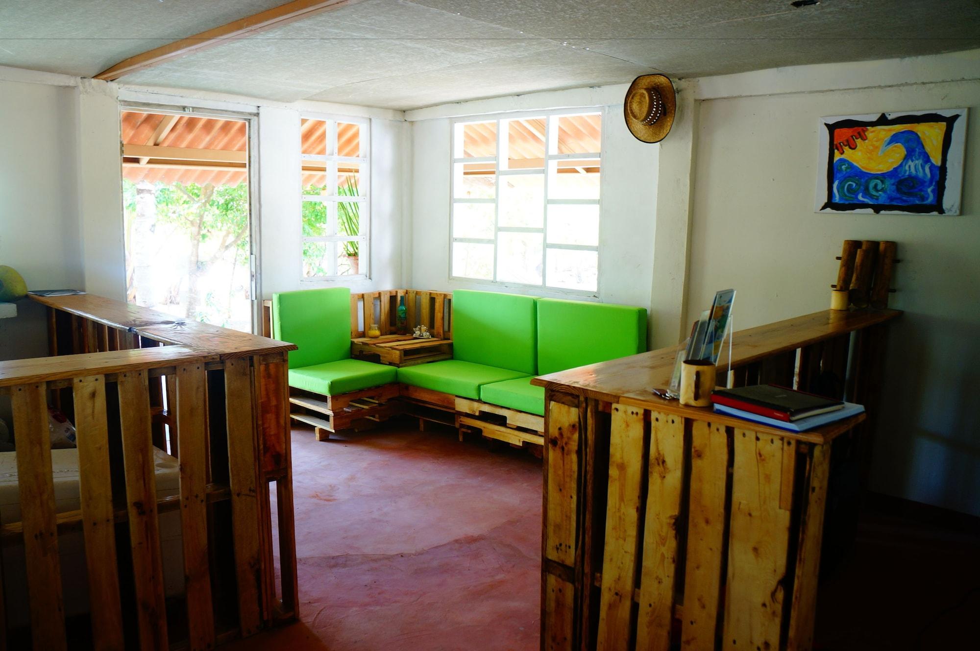 Vista Lobby Cebaco Sunrise Lodge