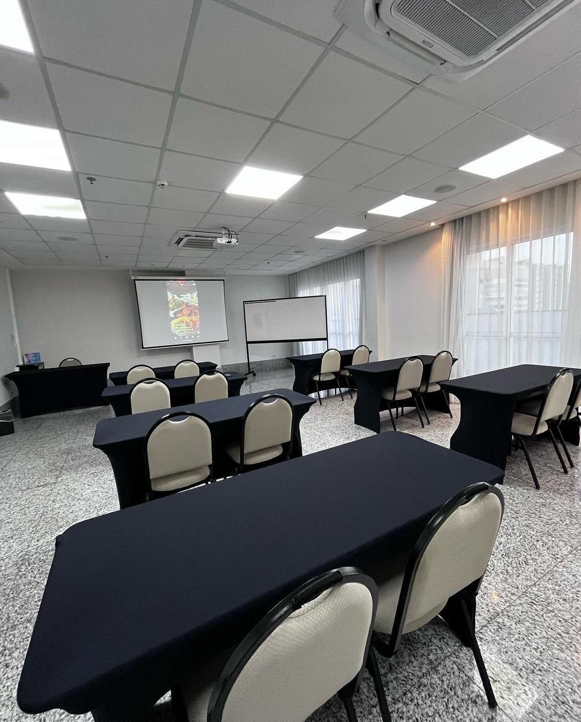Salón de Baile Tulip Inn Vila Velha