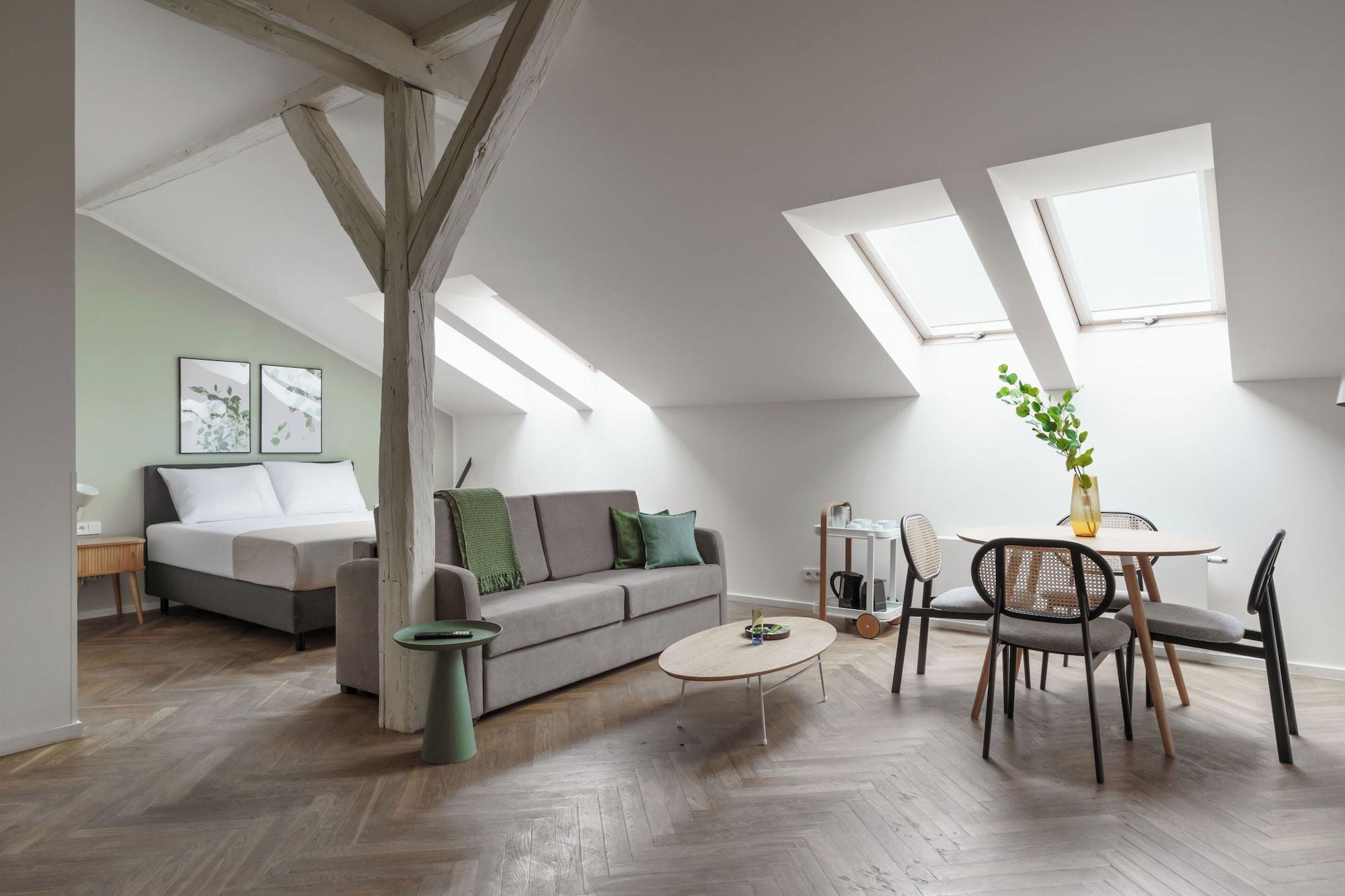 Varios Limehome Prague Halkova