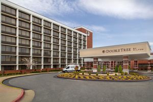 Alojamiento - DoubleTree by Hilton Hotel Charlottesville