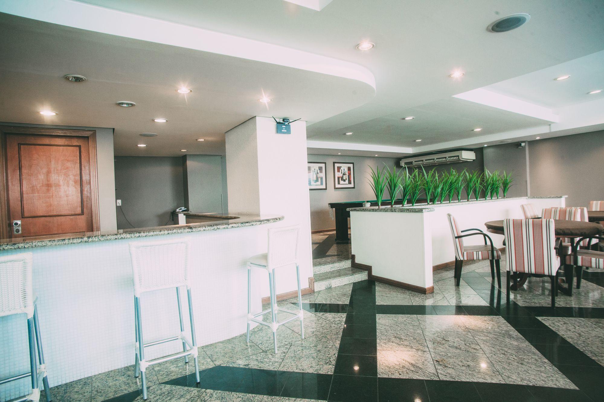 Vista Lobby Atobá Praia Hotel