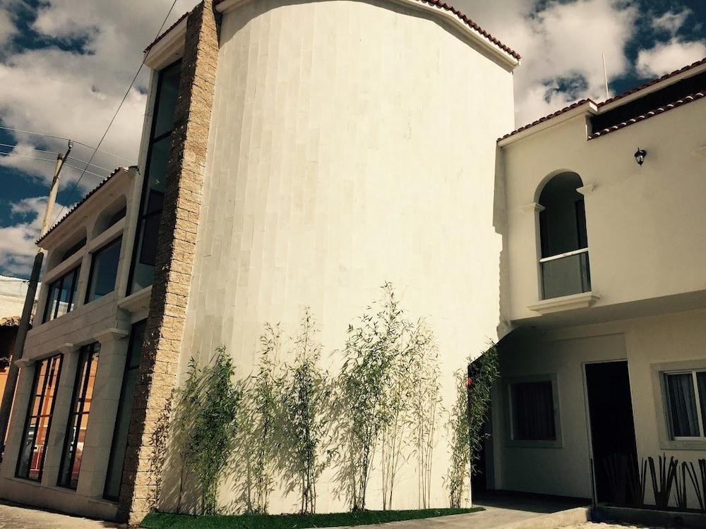 Vista Exterior Hotel V