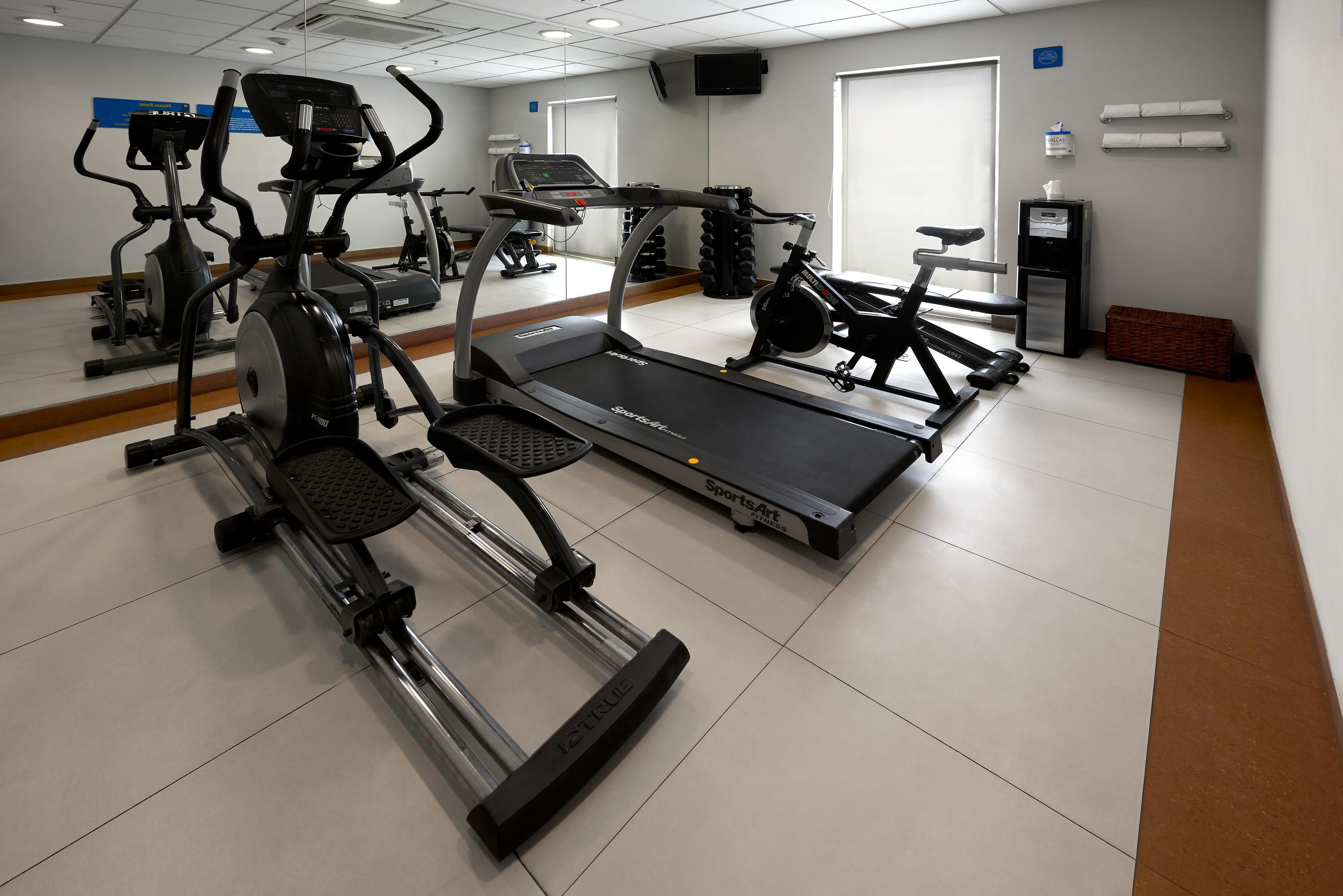 Gimnasio City Express Lazaro Cardenas