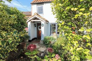 Alquiler Vacacional - Hollyhedge Cottage