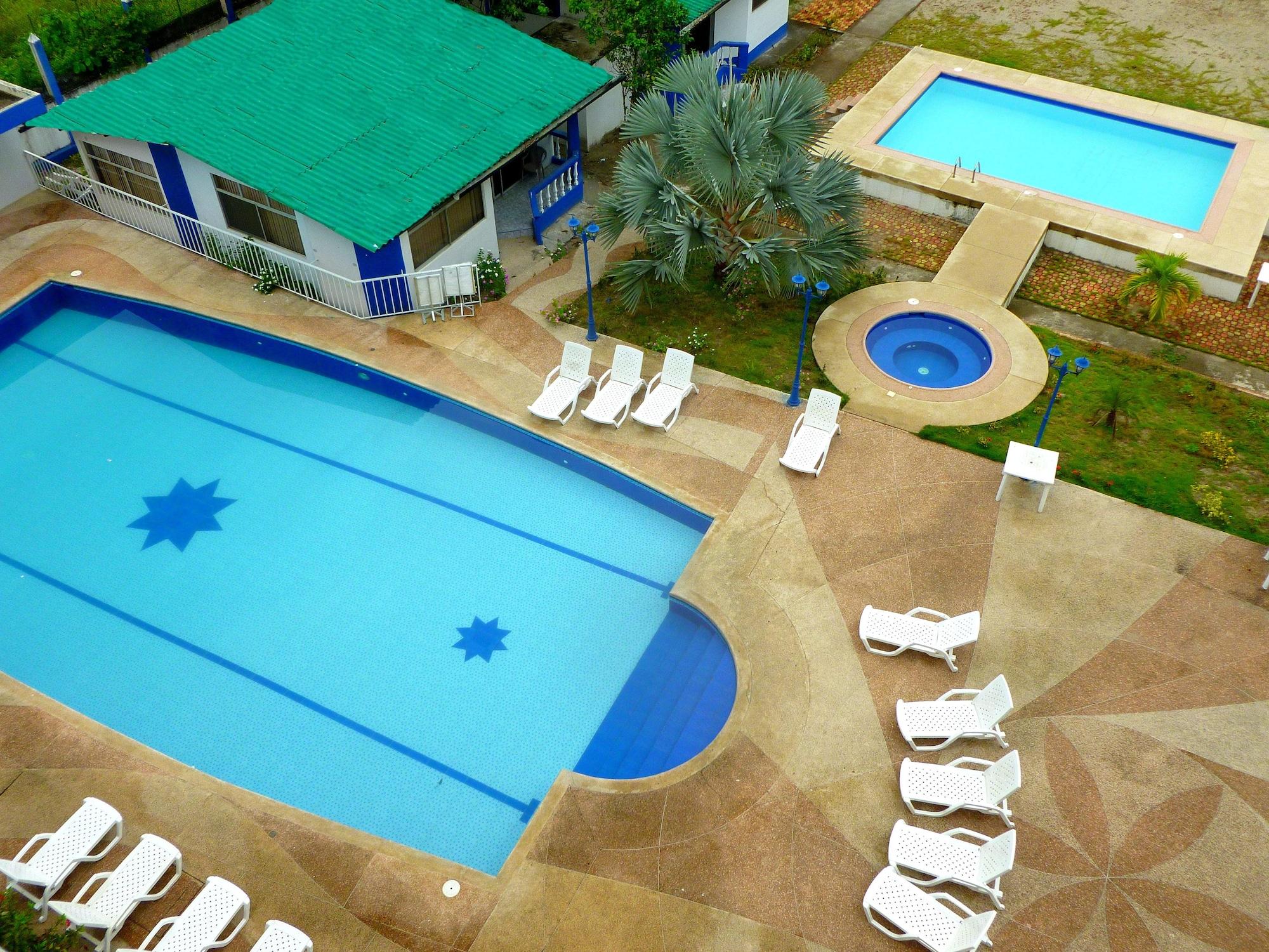 Vista Piscina Hotel Costa Paraiso