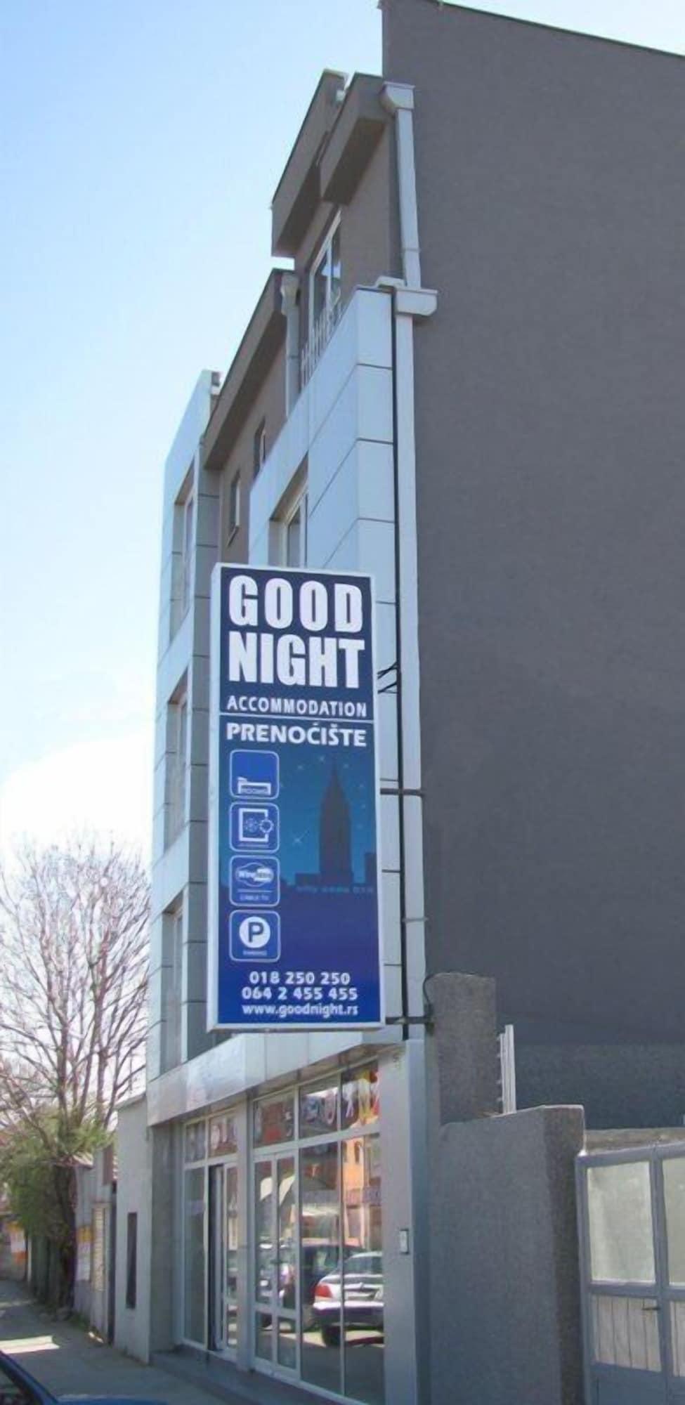 Vista Exterior Good Night