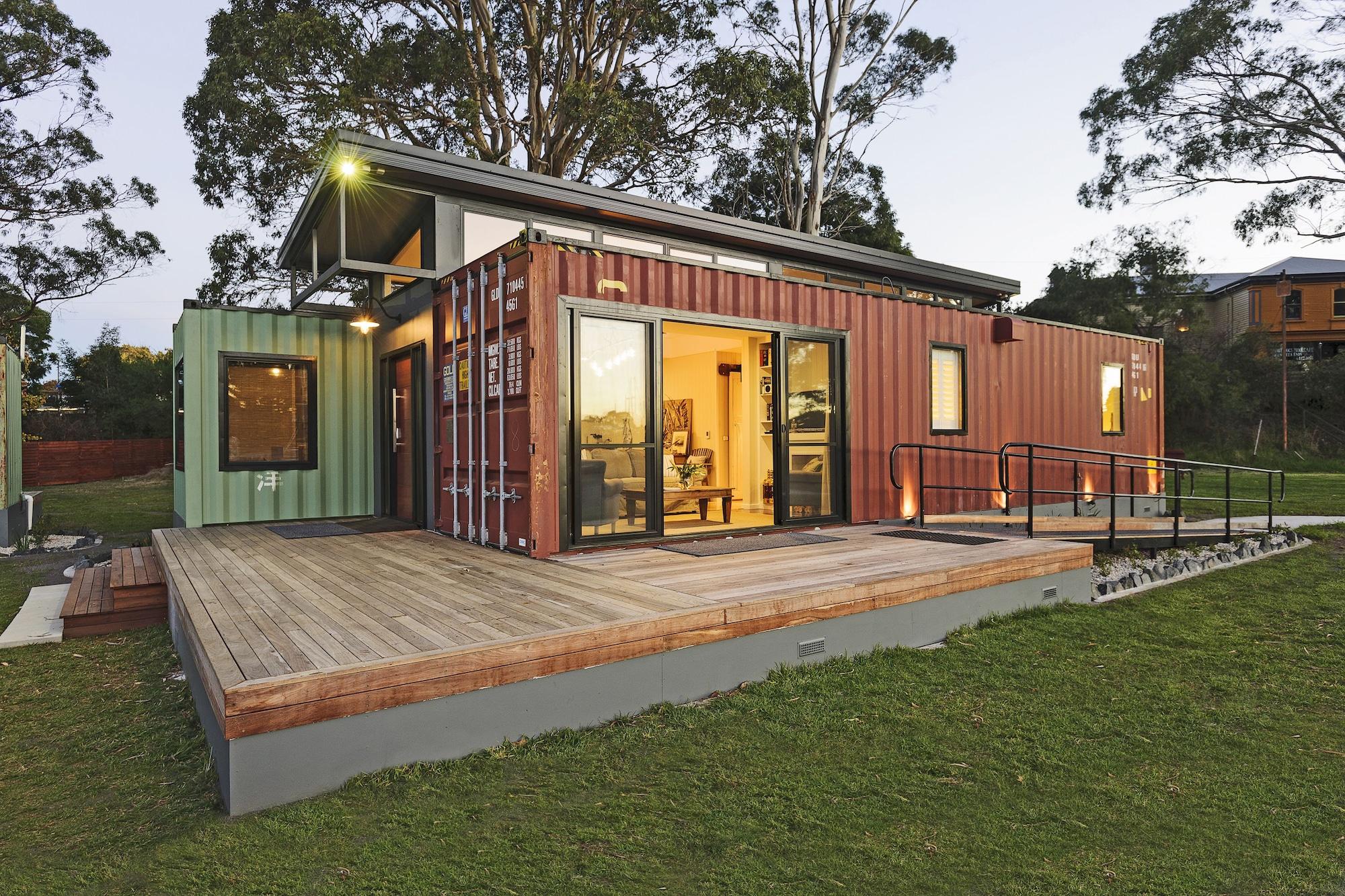 Vista Exterior Coastal Pods Wynyard