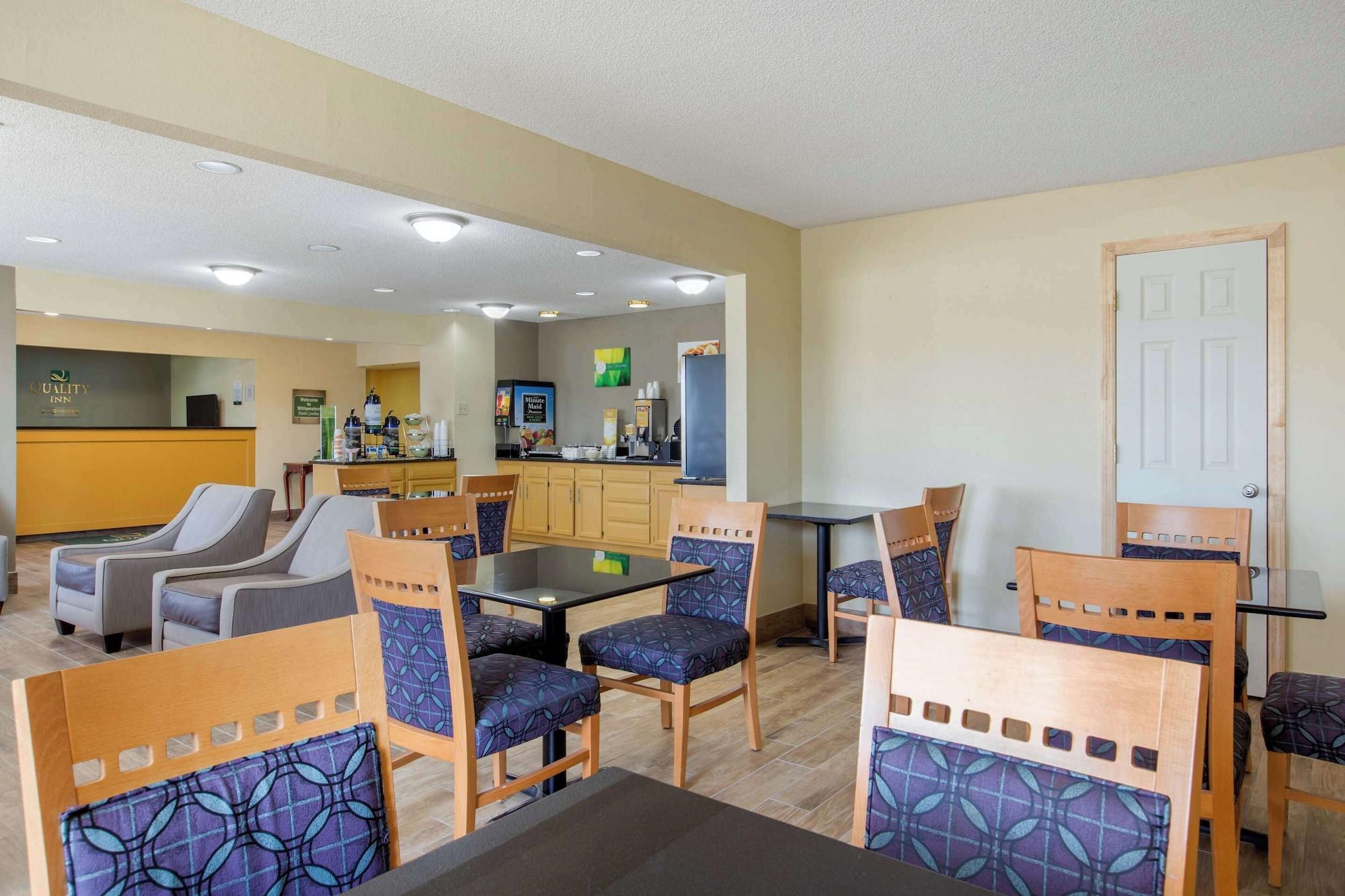 Restaurant Quality Inn Williamston