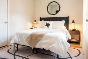 Alquiler Vacacional - Self Check-In~Walk to Downtown~Newly Renovated