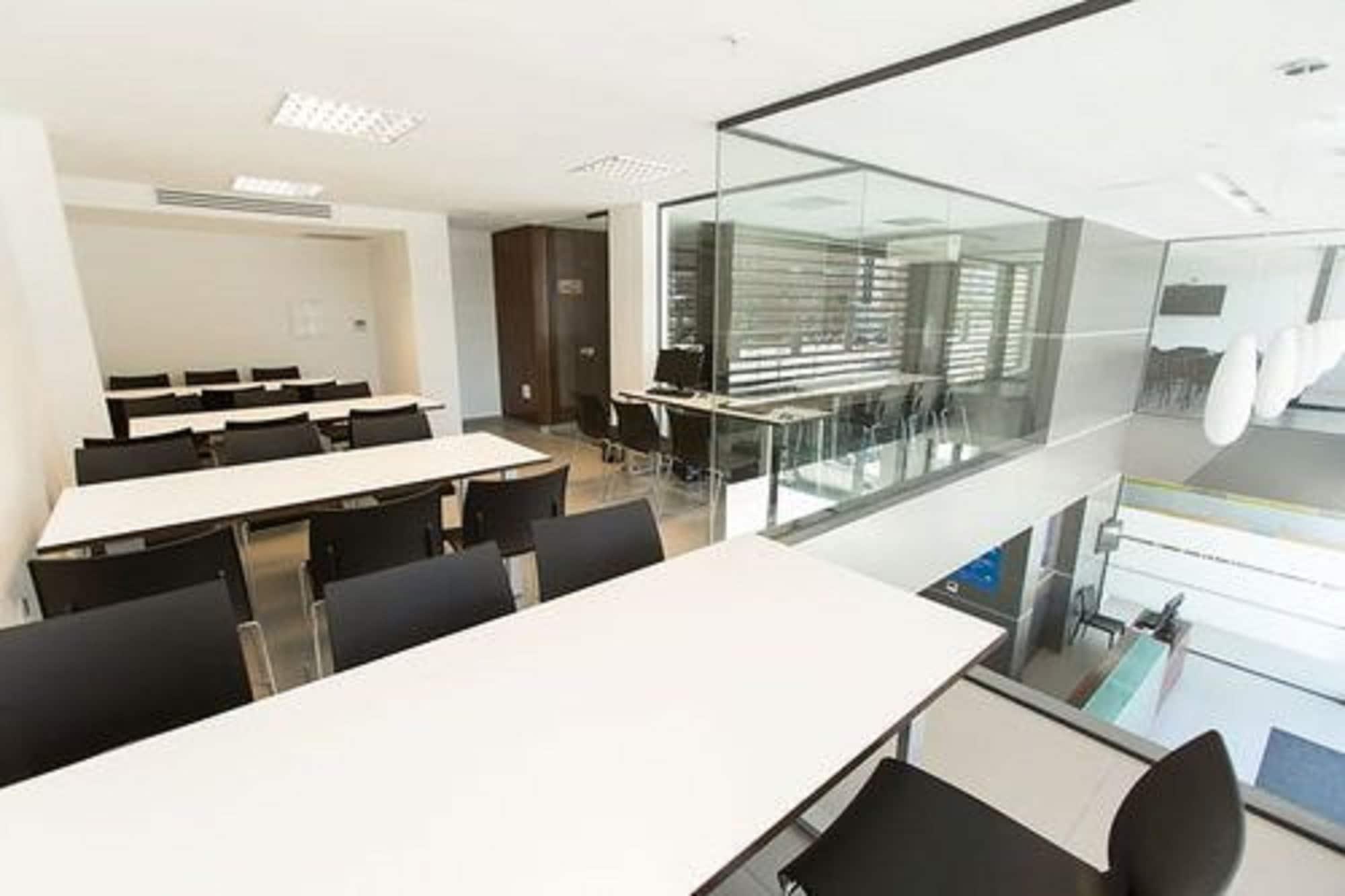 Sala de Reuniones Mercosur Universitas Apart Hotel