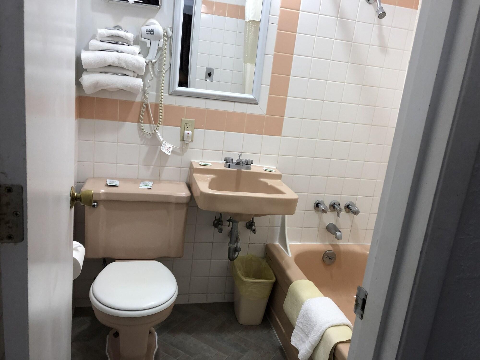 Baño Best Budget Inn