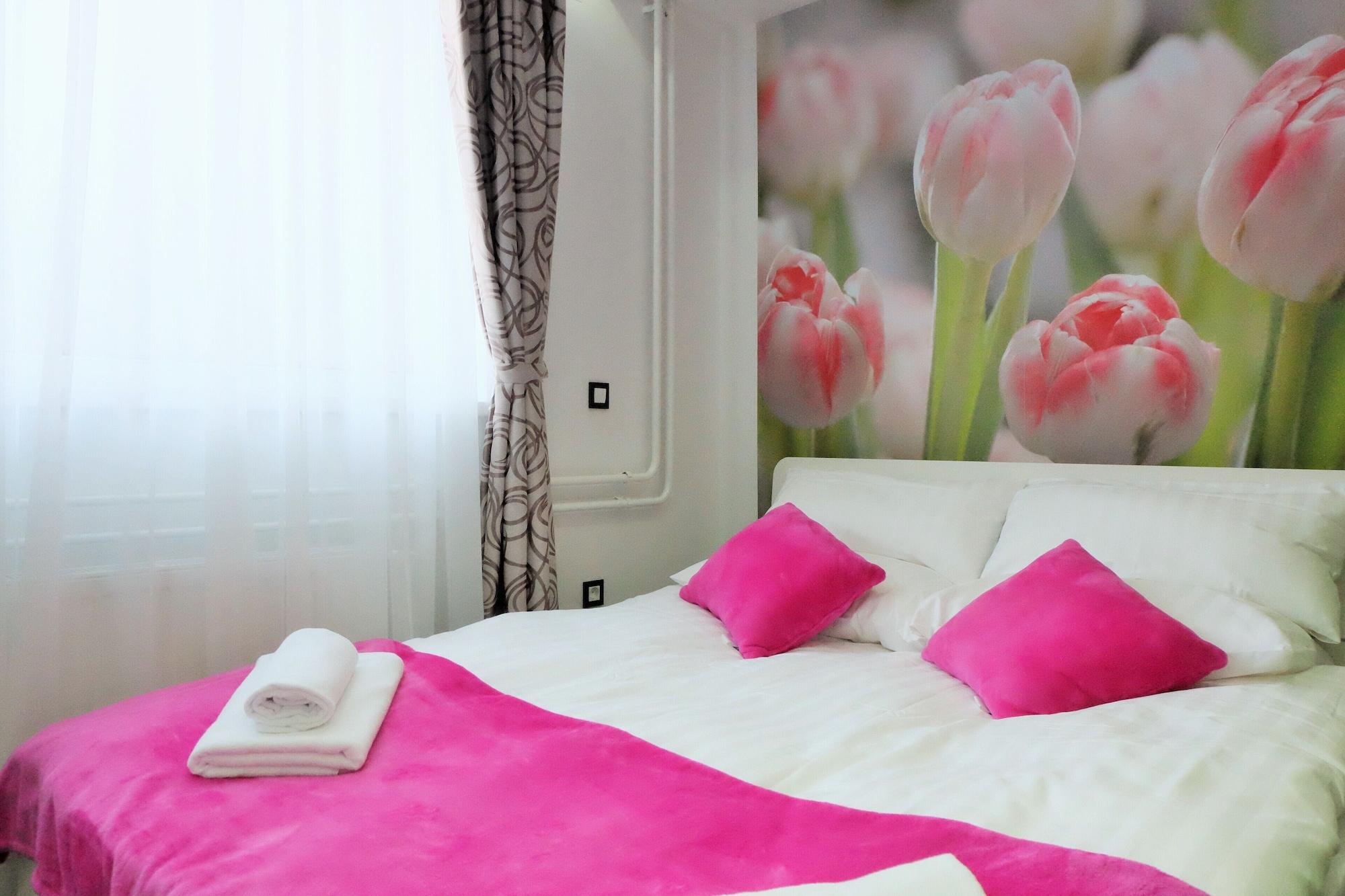 Varios Artorius Luwiana Suites