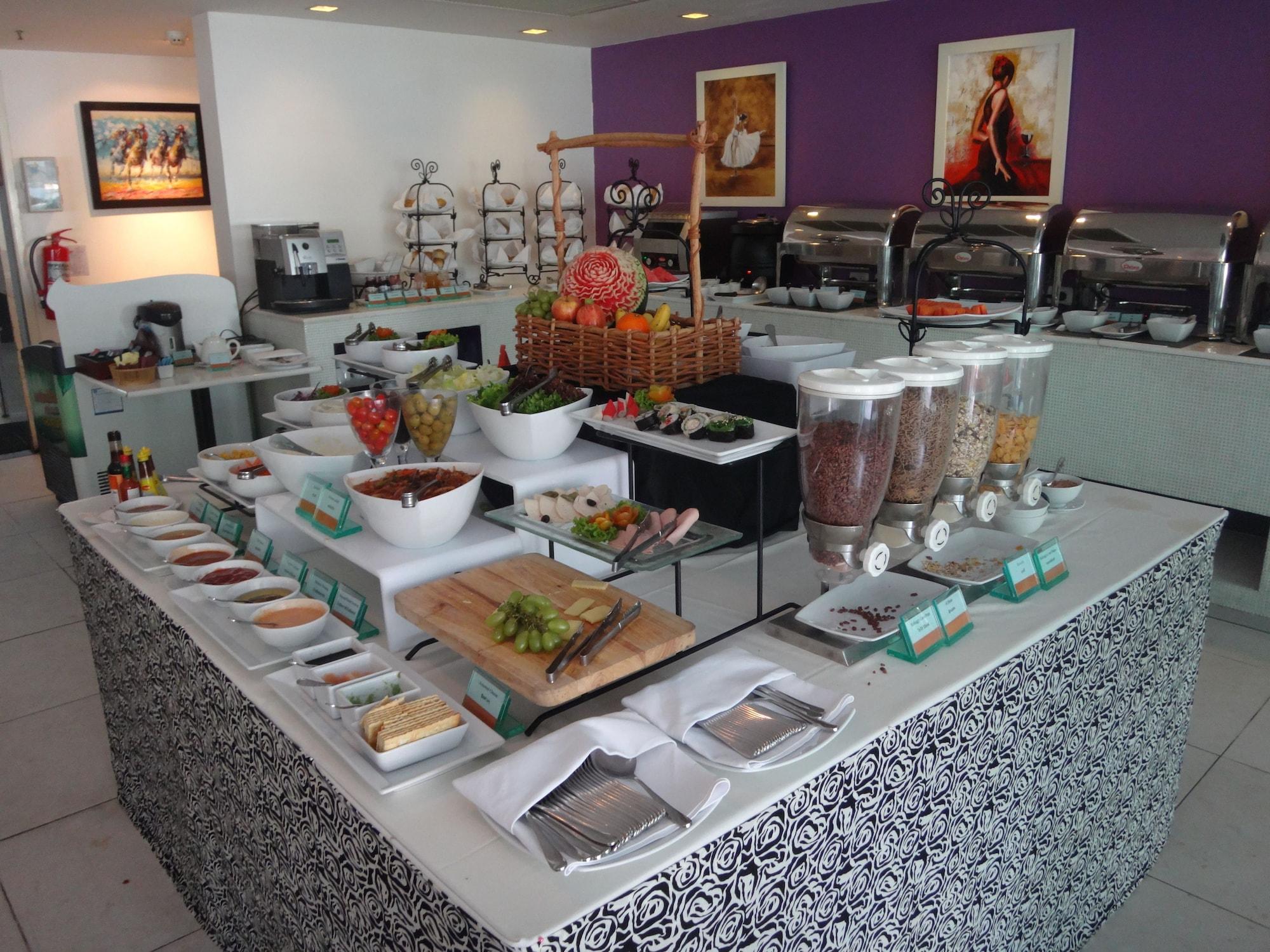 Restaurant Nova Park Hotel Pattaya