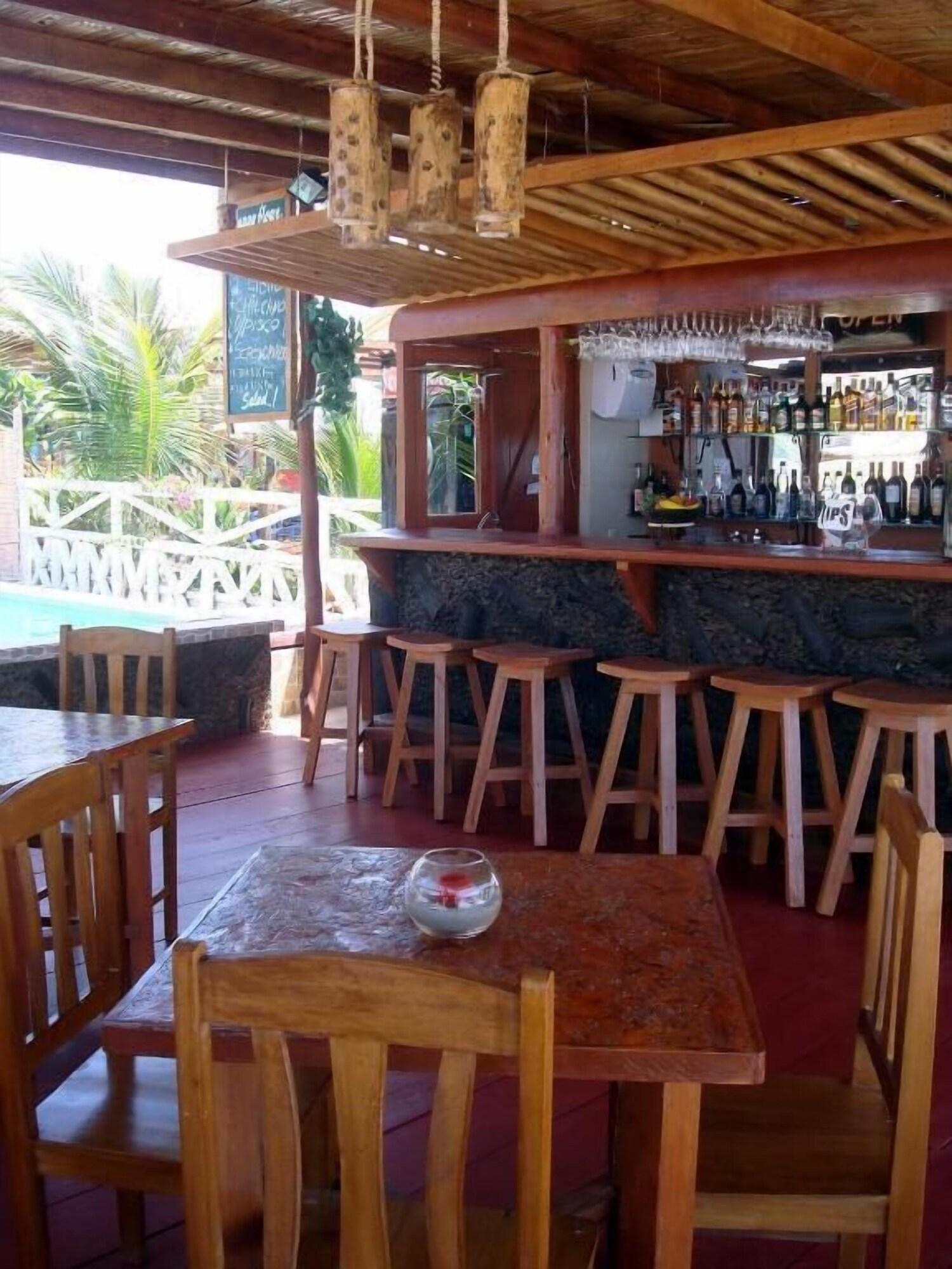 Bar/Salón Los Balcones de Zorritos