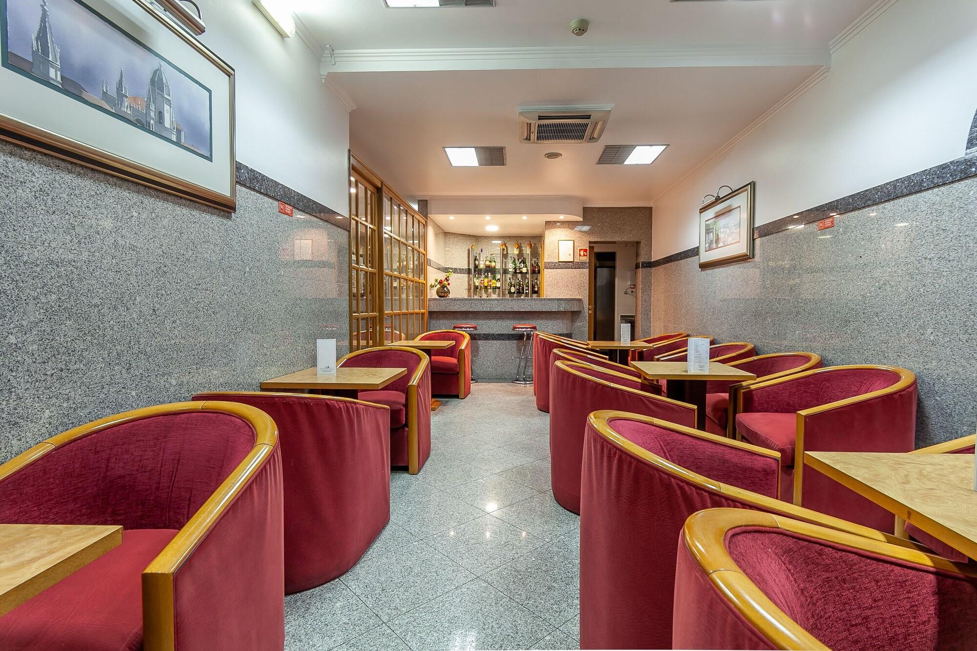 Bar/Salón Residencial Horizonte