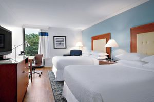 Alojamiento - Four Points by Sheraton Richmond Airport