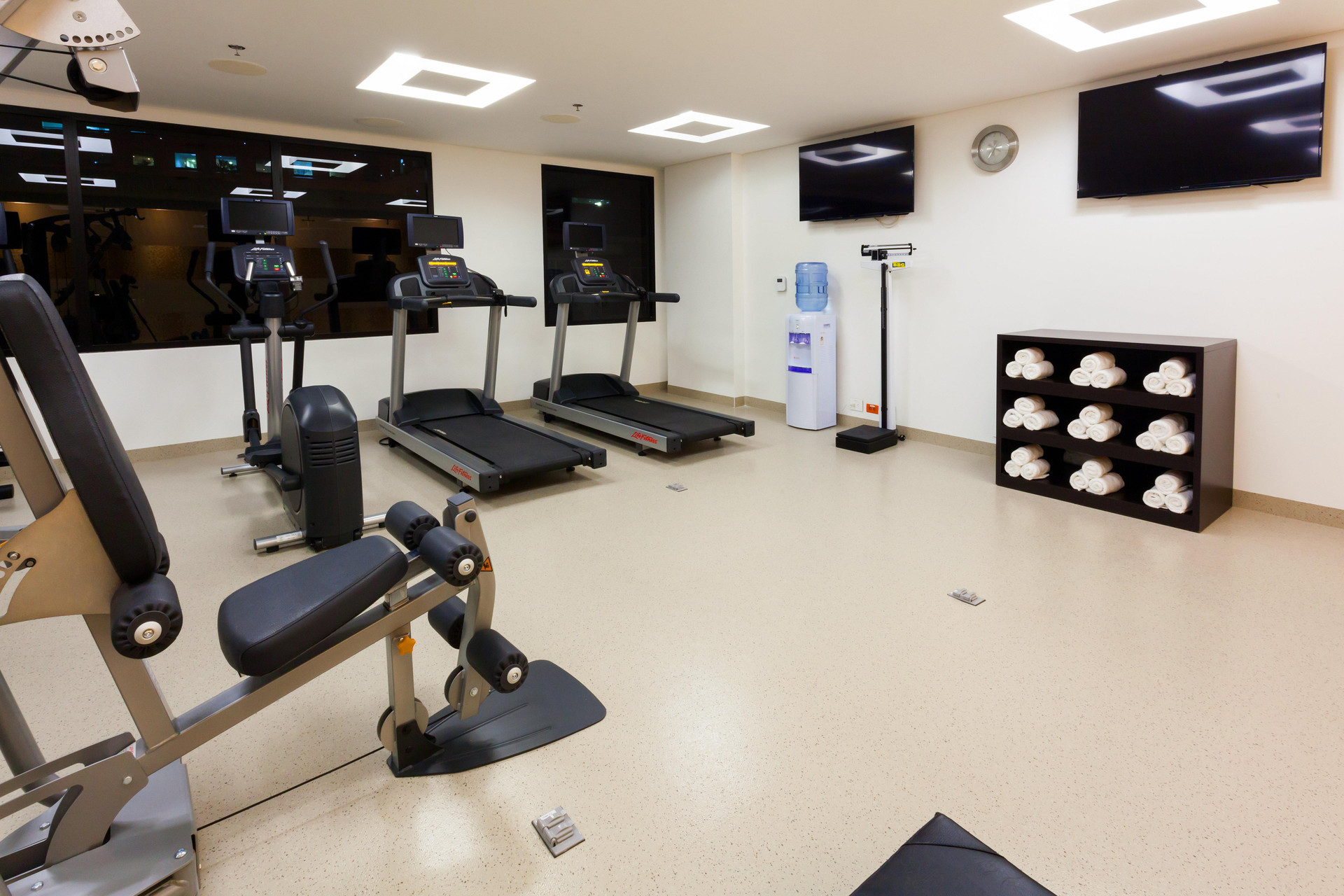 Gimnasio Holiday Inn Express & Suites Bogota DC