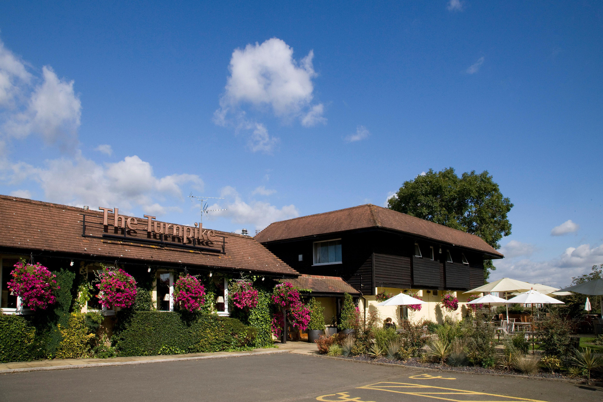 Vista Exterior Premier Inn Northampton West - Harpole