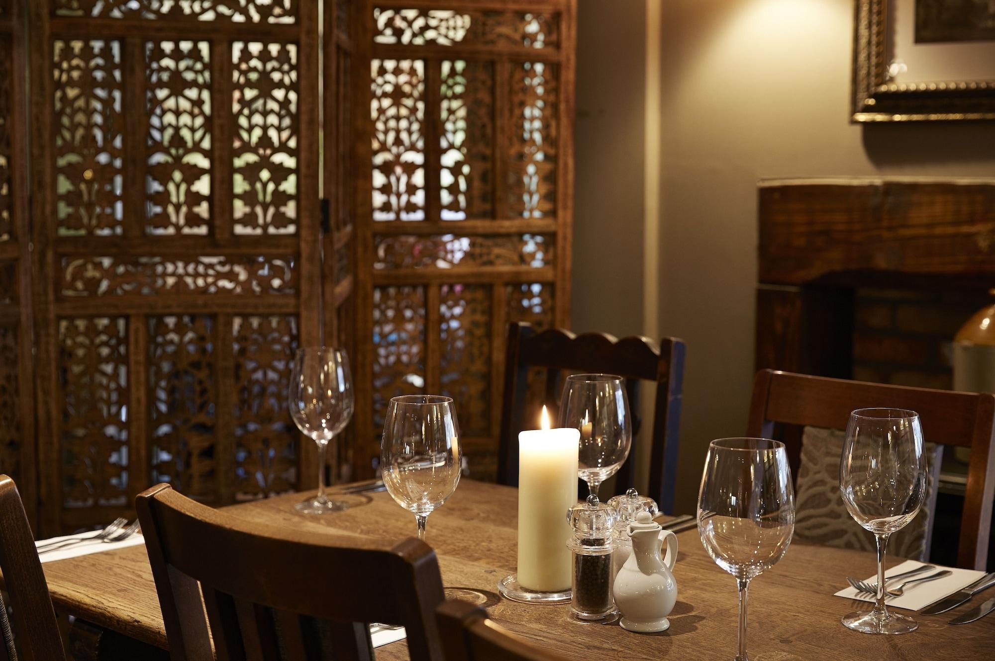 Restaurant Dog House  by Chef and Brewer Collection