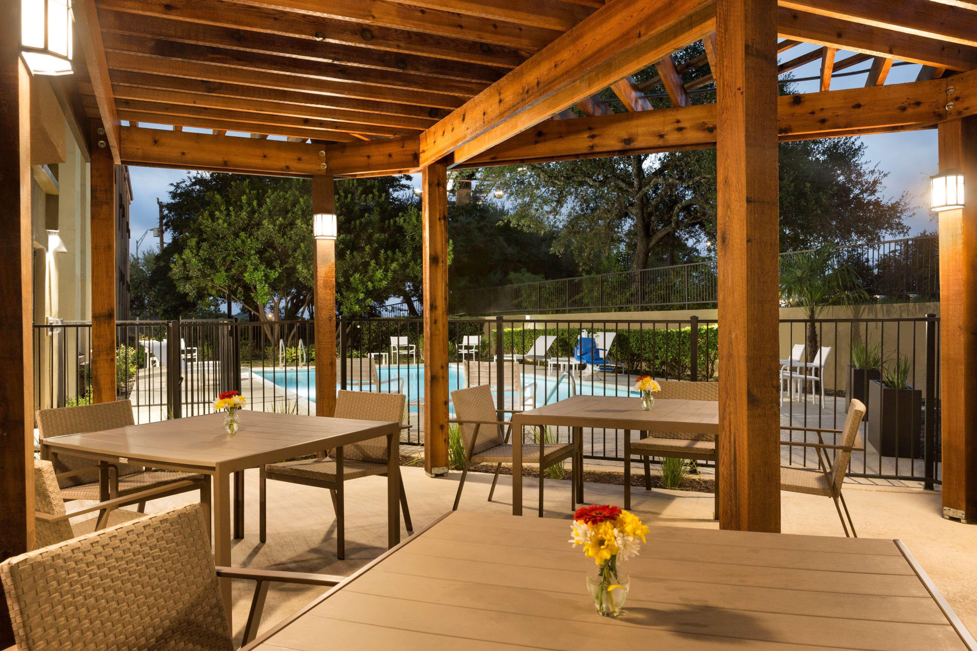 Vista Exterior Country Inn & Suites by Radisson, San Antonio Medical Center, TX
