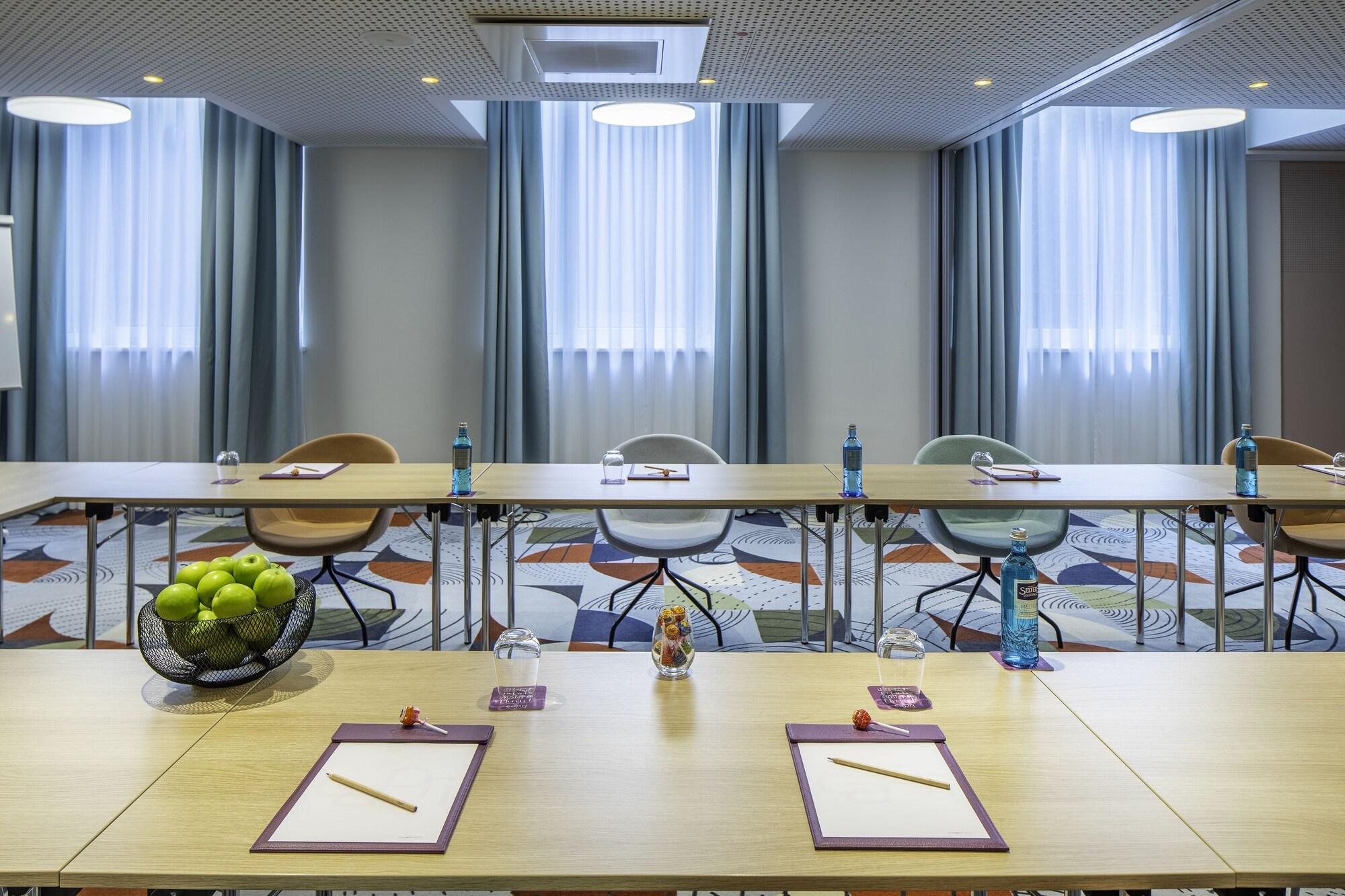 Centro de Negocios Capri By Fraser Leipzig