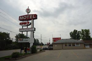 Alojamiento - Super 7 Motel