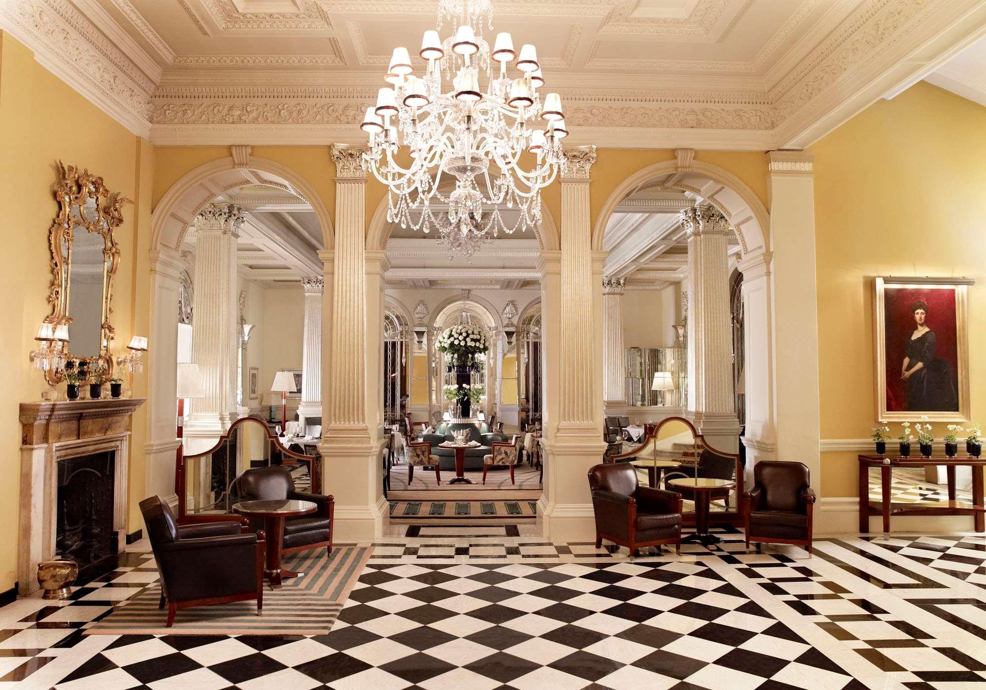 Vista Lobby Claridge’s, Maybourne
