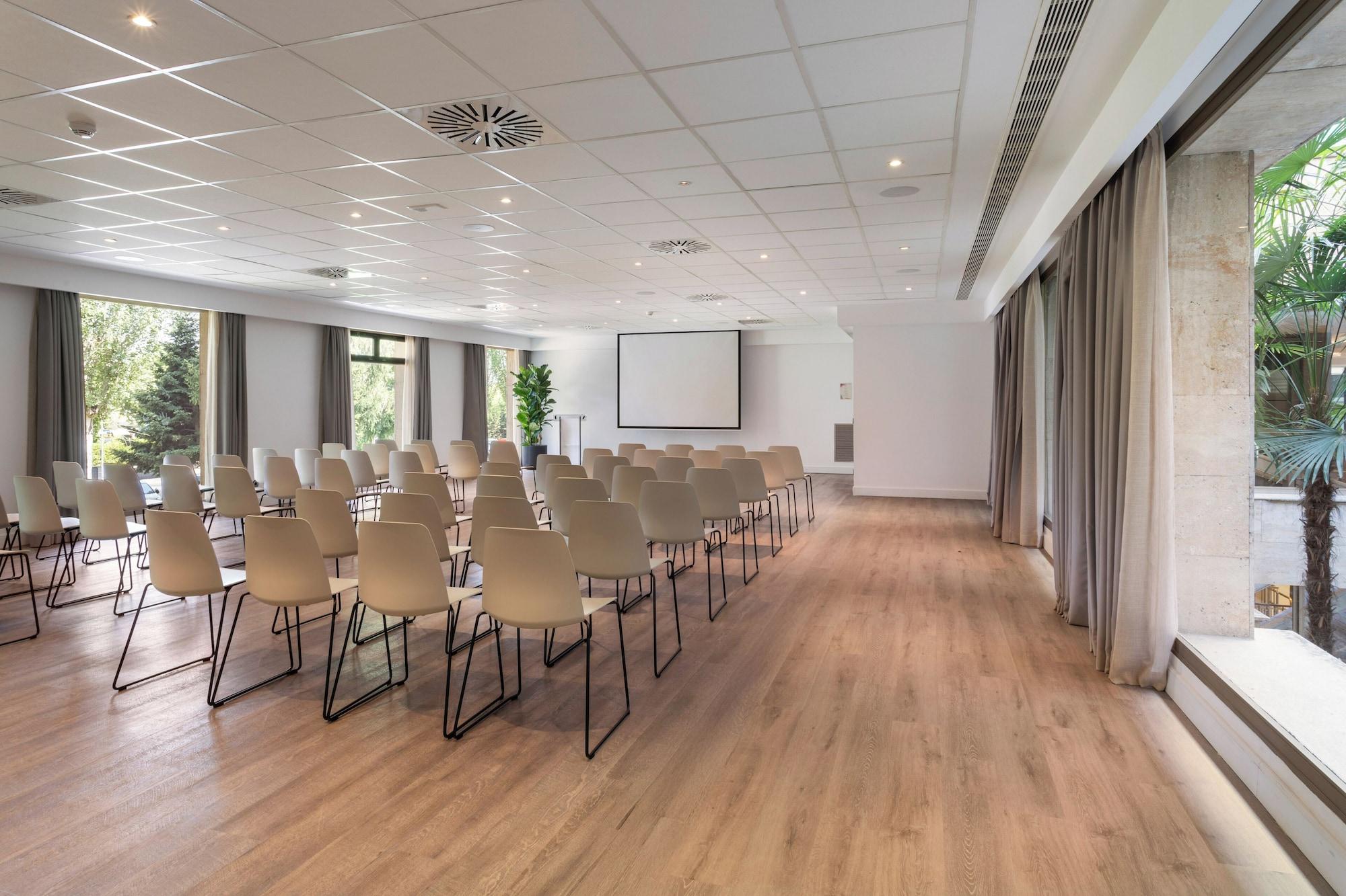 Sala de Reuniones Melia Barajas