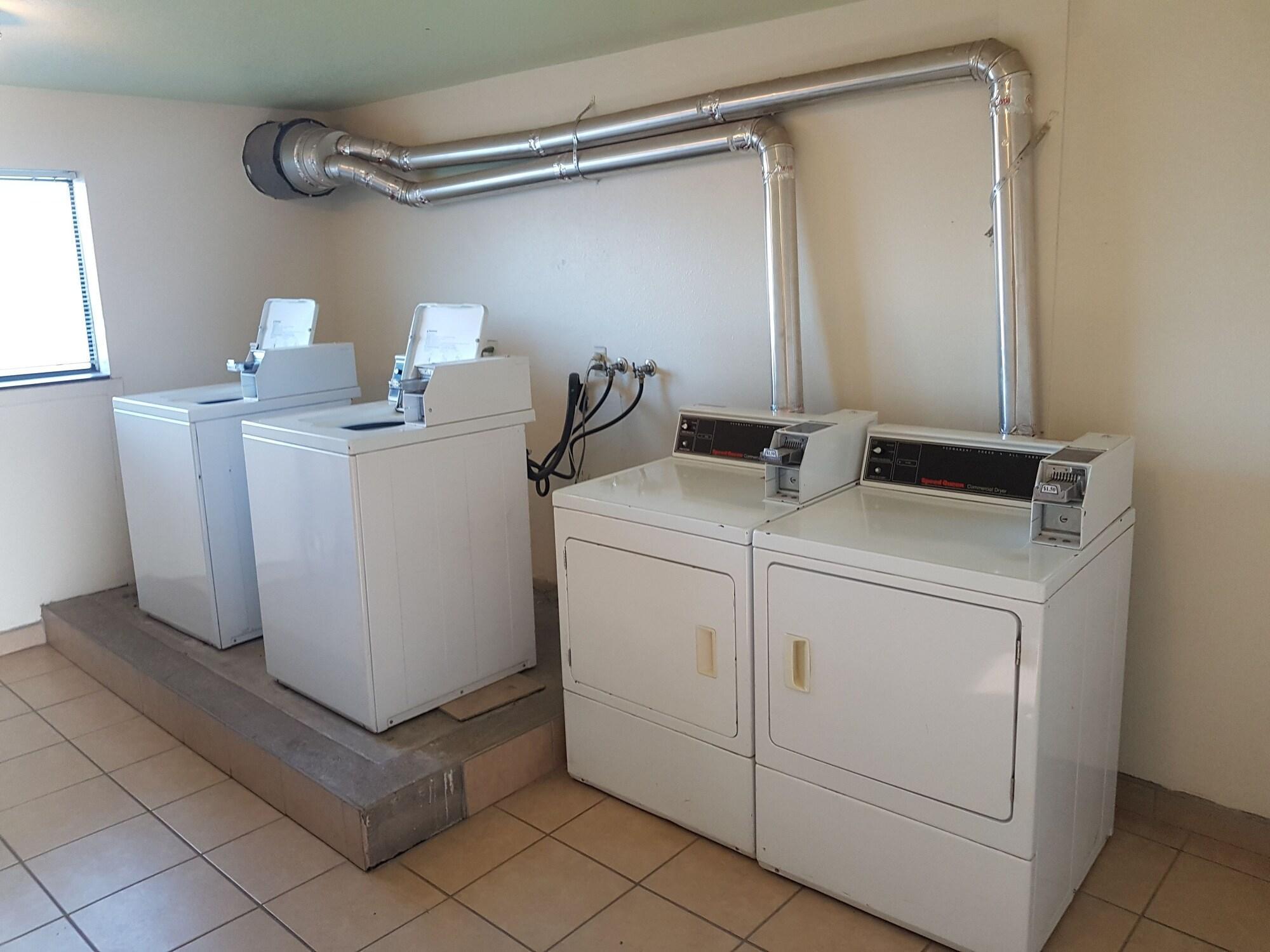 Instalaciones Recreativas Split Mountain Motel