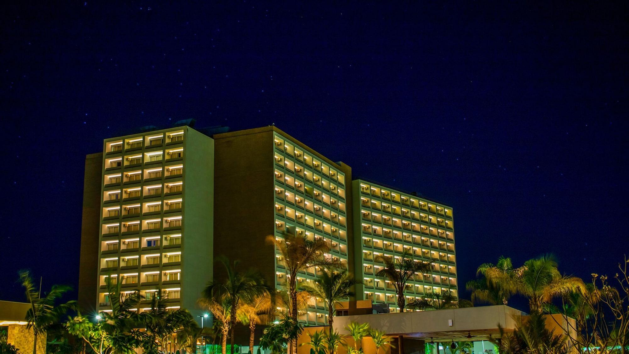 Vista Lobby Hot Beach Resort