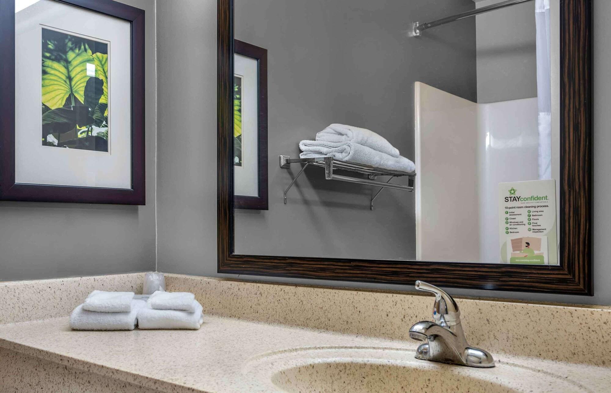 Equipamiento de Habitación Extended Stay America Suites Foxboro Norton