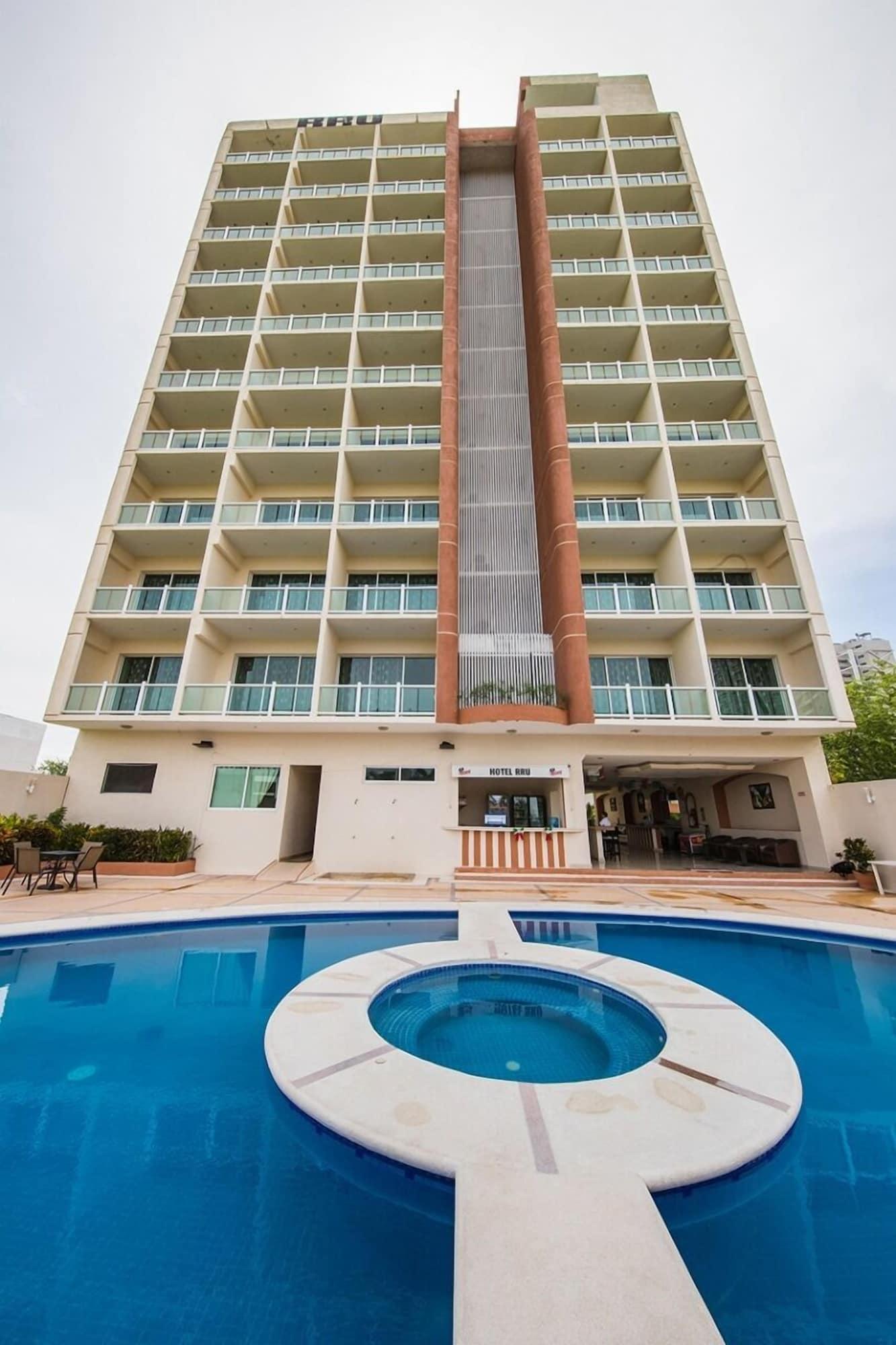 Vista Exterior Hotel RRU Diamante