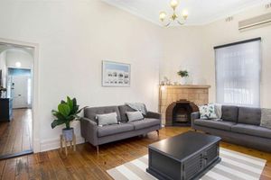 Alquiler Vacacional - Charming! 3 Bed Garden by Beach