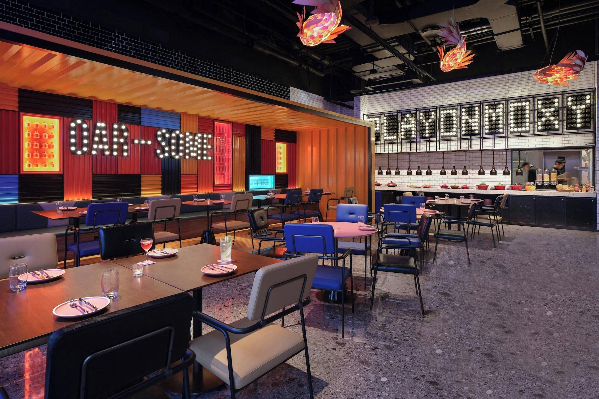 Restaurant Moxy Ningbo Old Bund