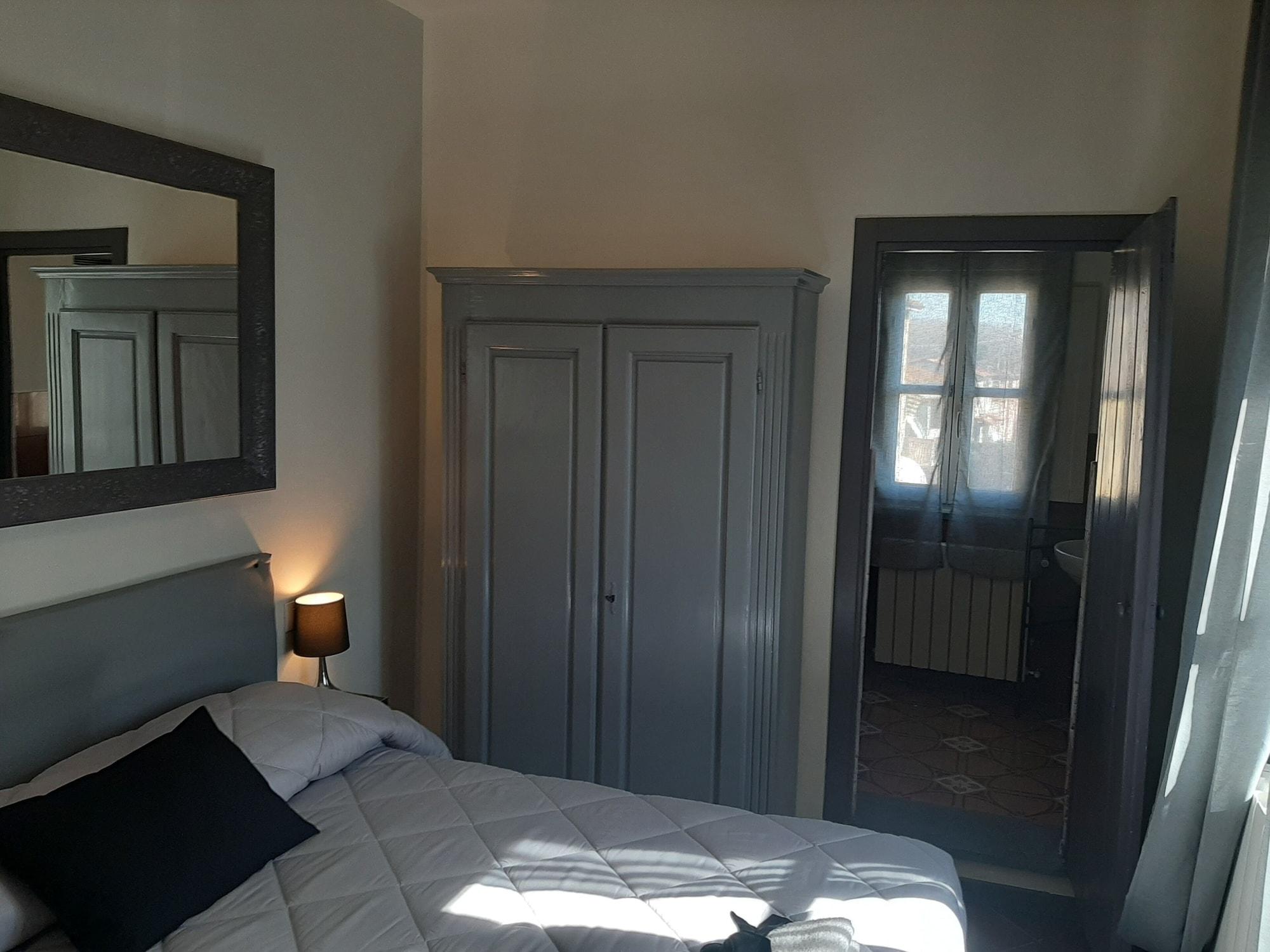 Equipamiento de Habitación Principe Calaf 3