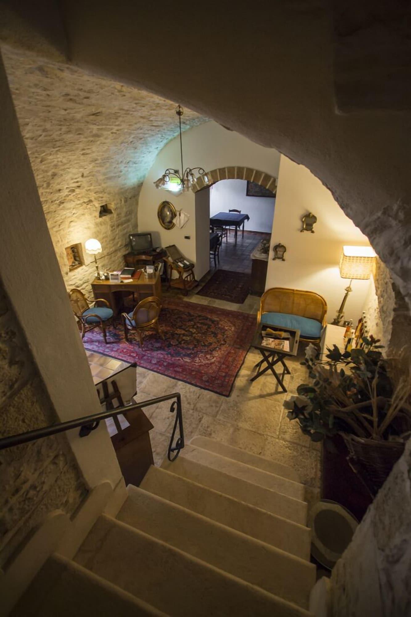 Vista Lobby Masseria Citulo - Il Pino Grande