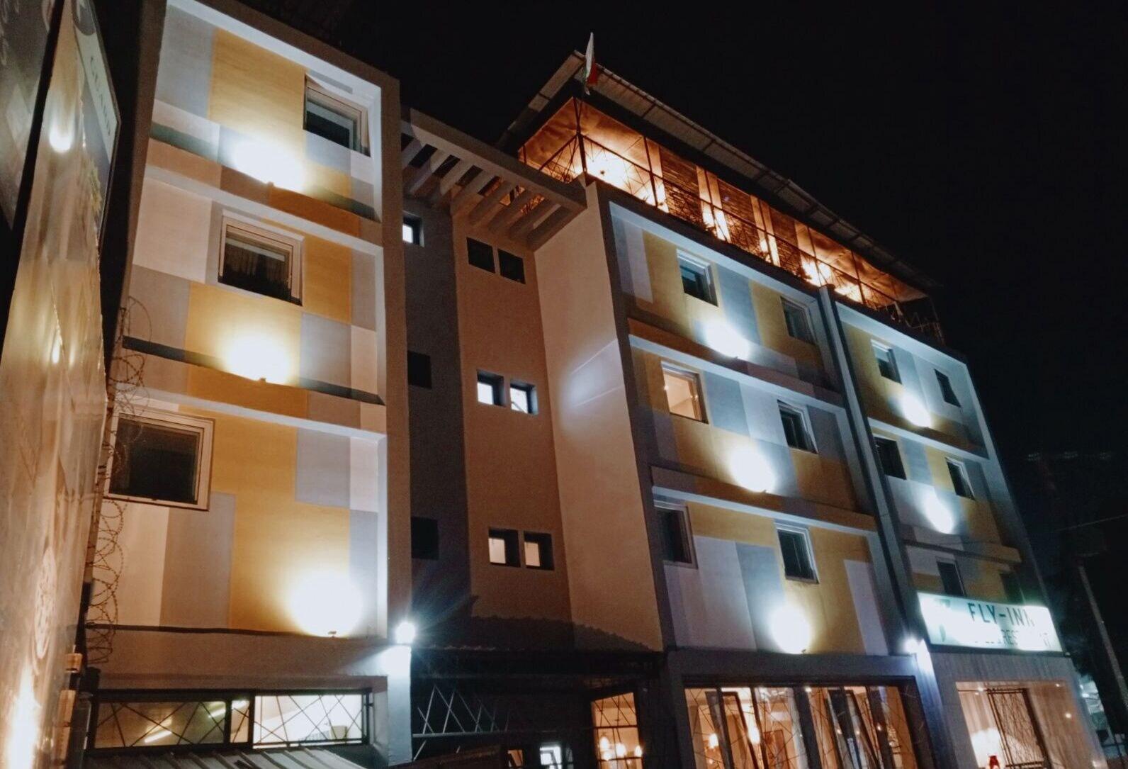 Vista Exterior Fly Inn Madagascar Hotel