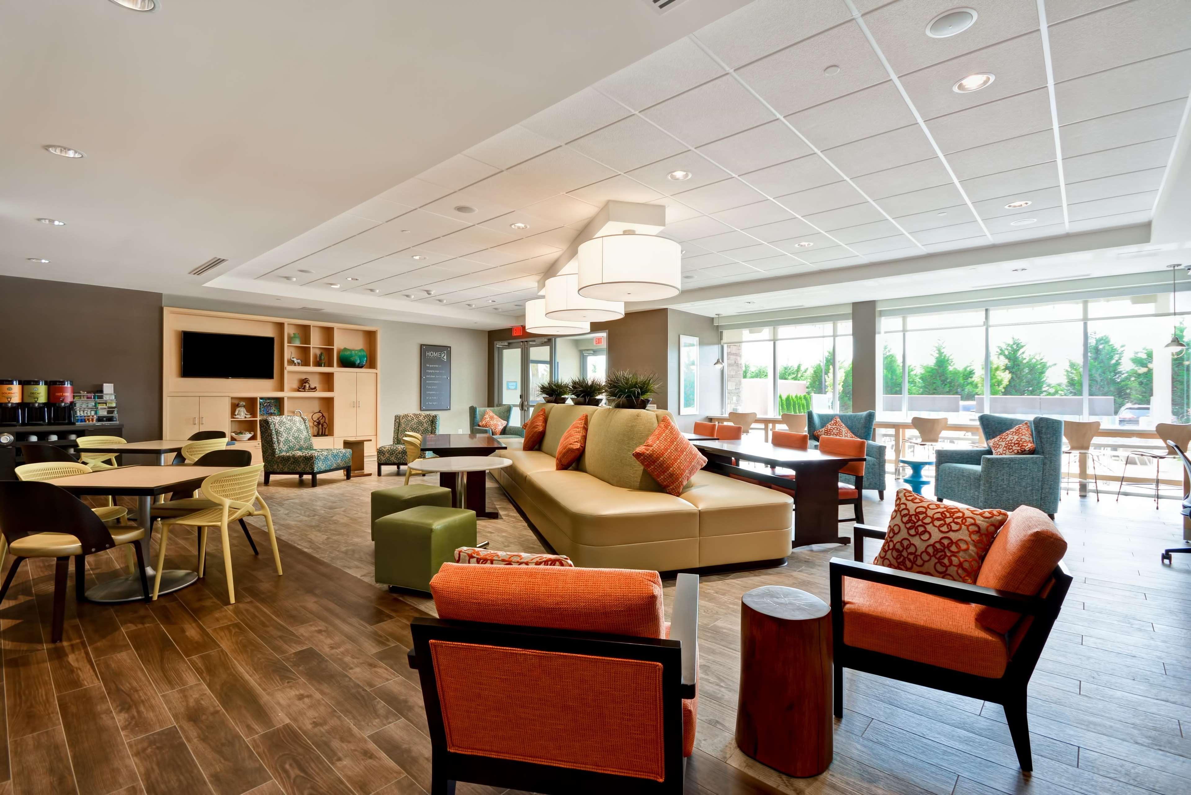 Vista Lobby Home2 Suites By Hilton  Charles Town