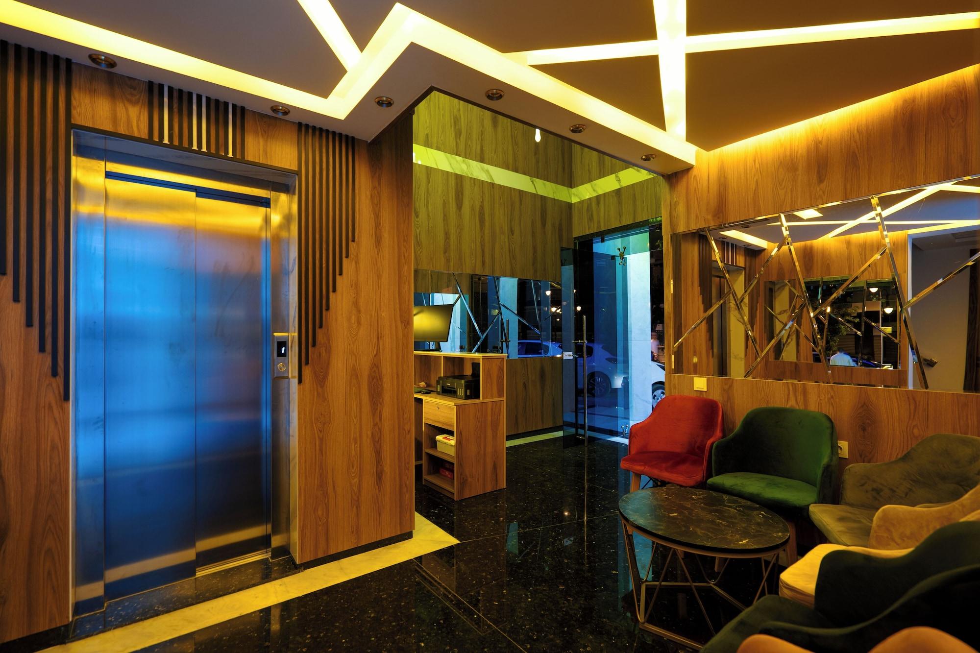 Vista Lobby IMMOKA SUITES