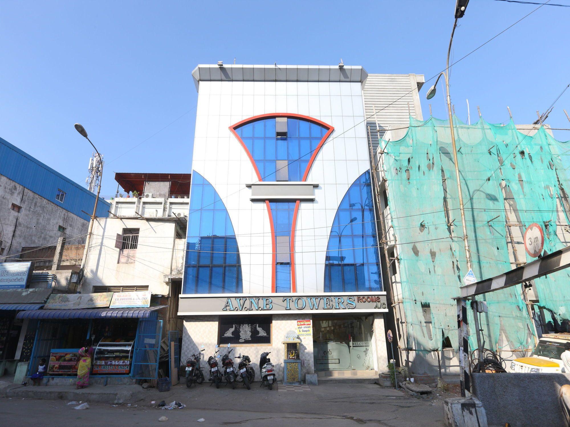 Vista Exterior OYO 1054 Hotel AVNB Towers