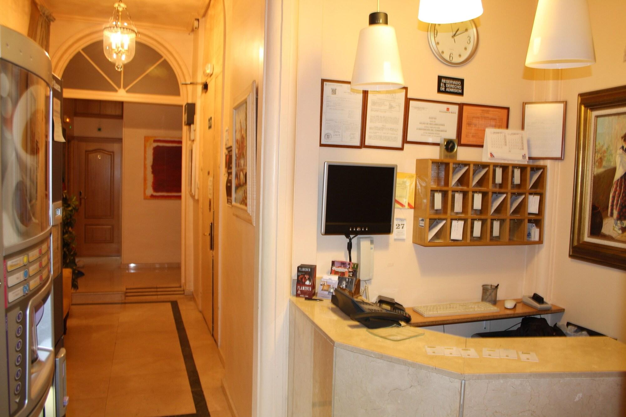 Vista Lobby Hostal Santa Cruz