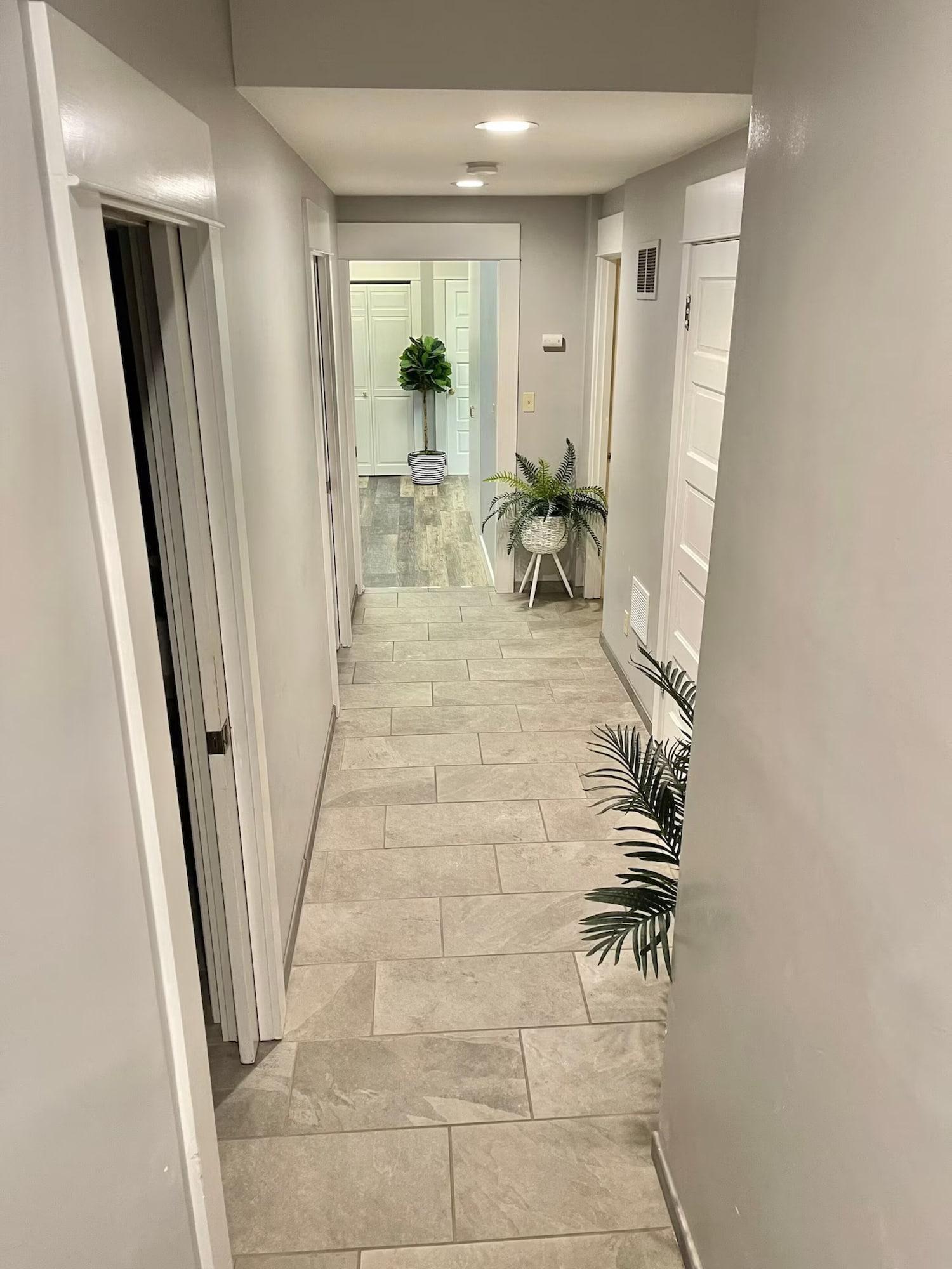 Varios Anne Haven Spacious Retreat DT Seattle