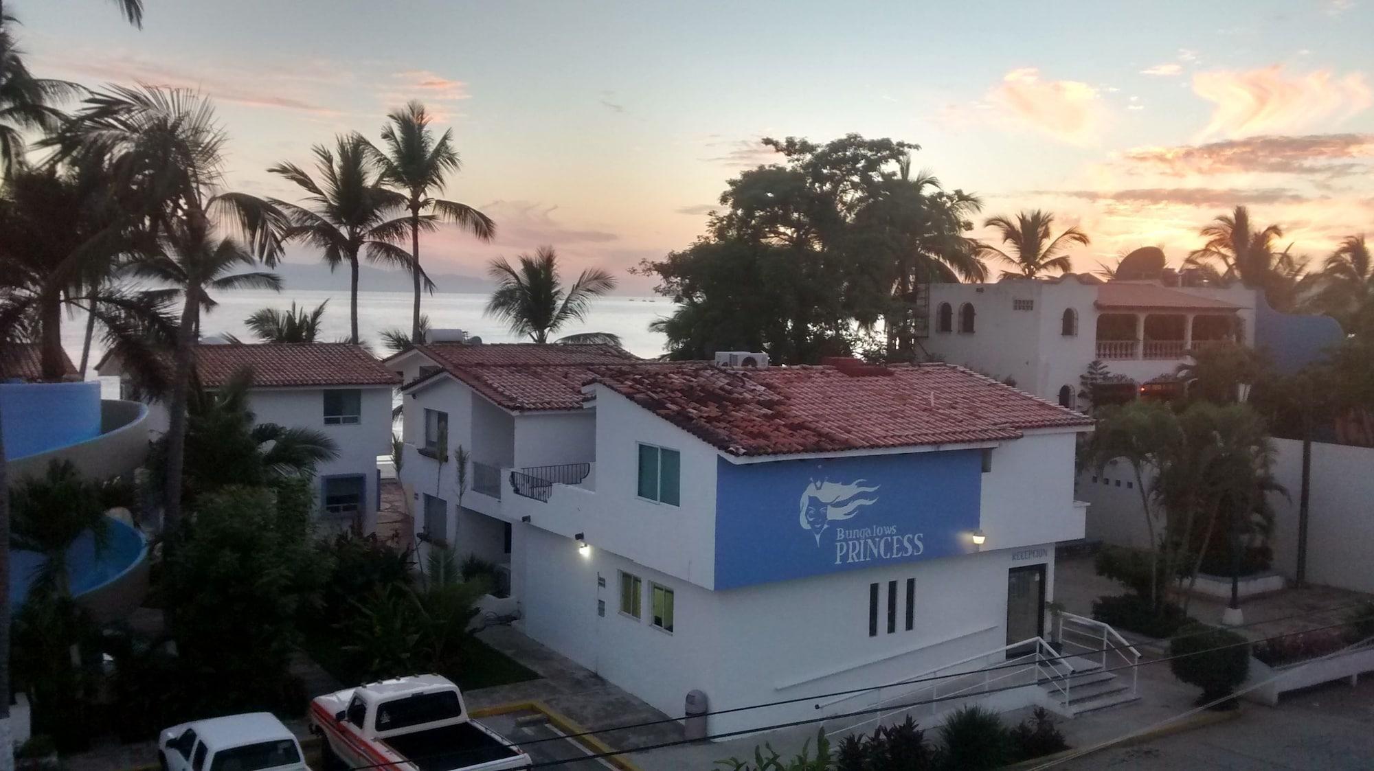 Vista Lobby Bungalows Princess