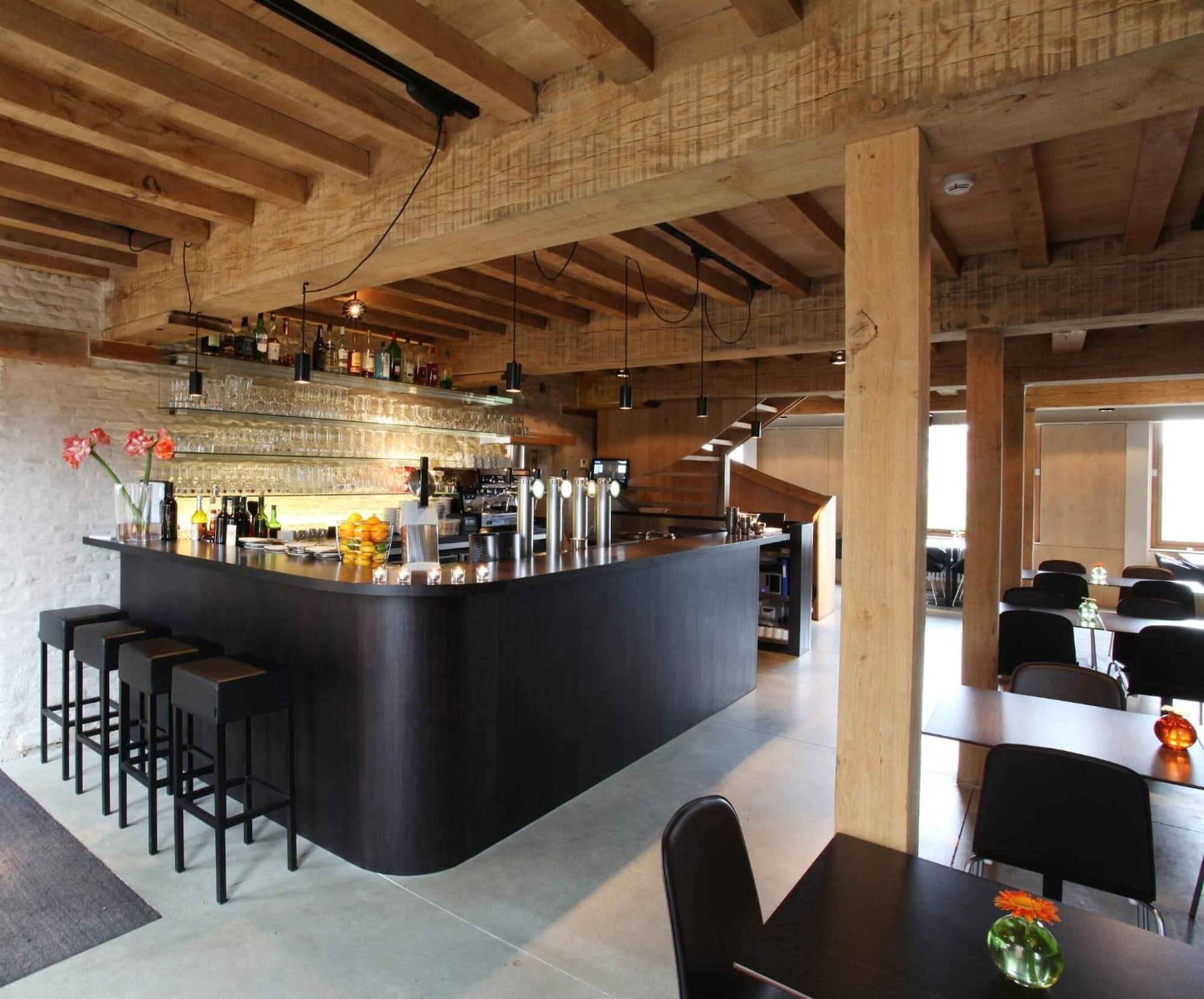 Bar/Salón 'S Hertogenmolens