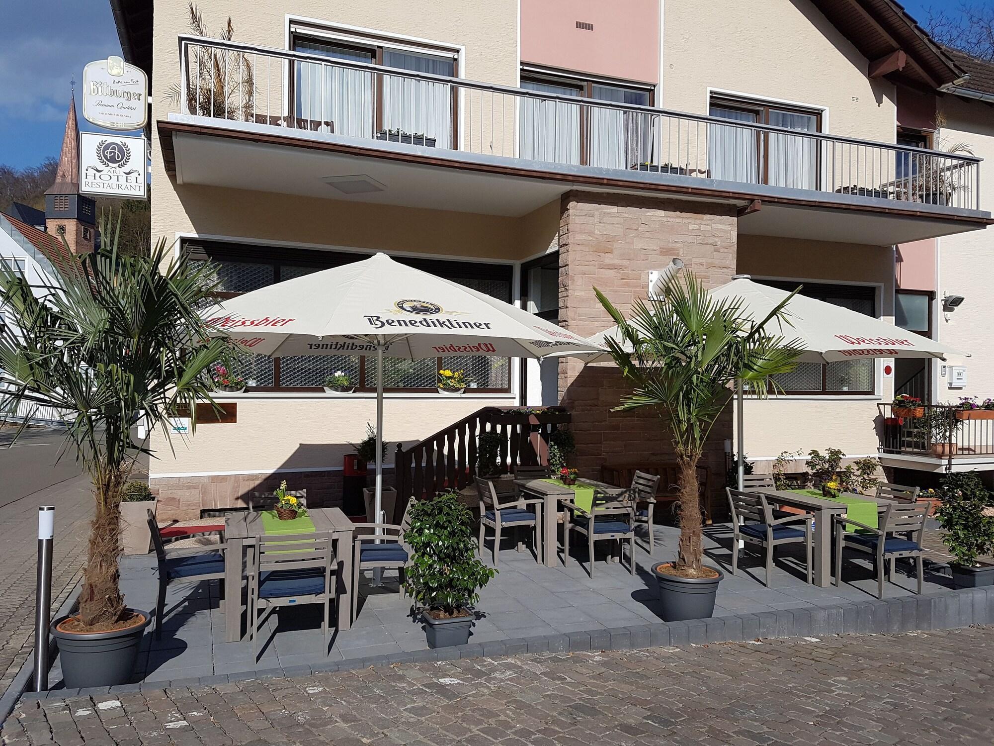 Vista Exterior Hotel Ari