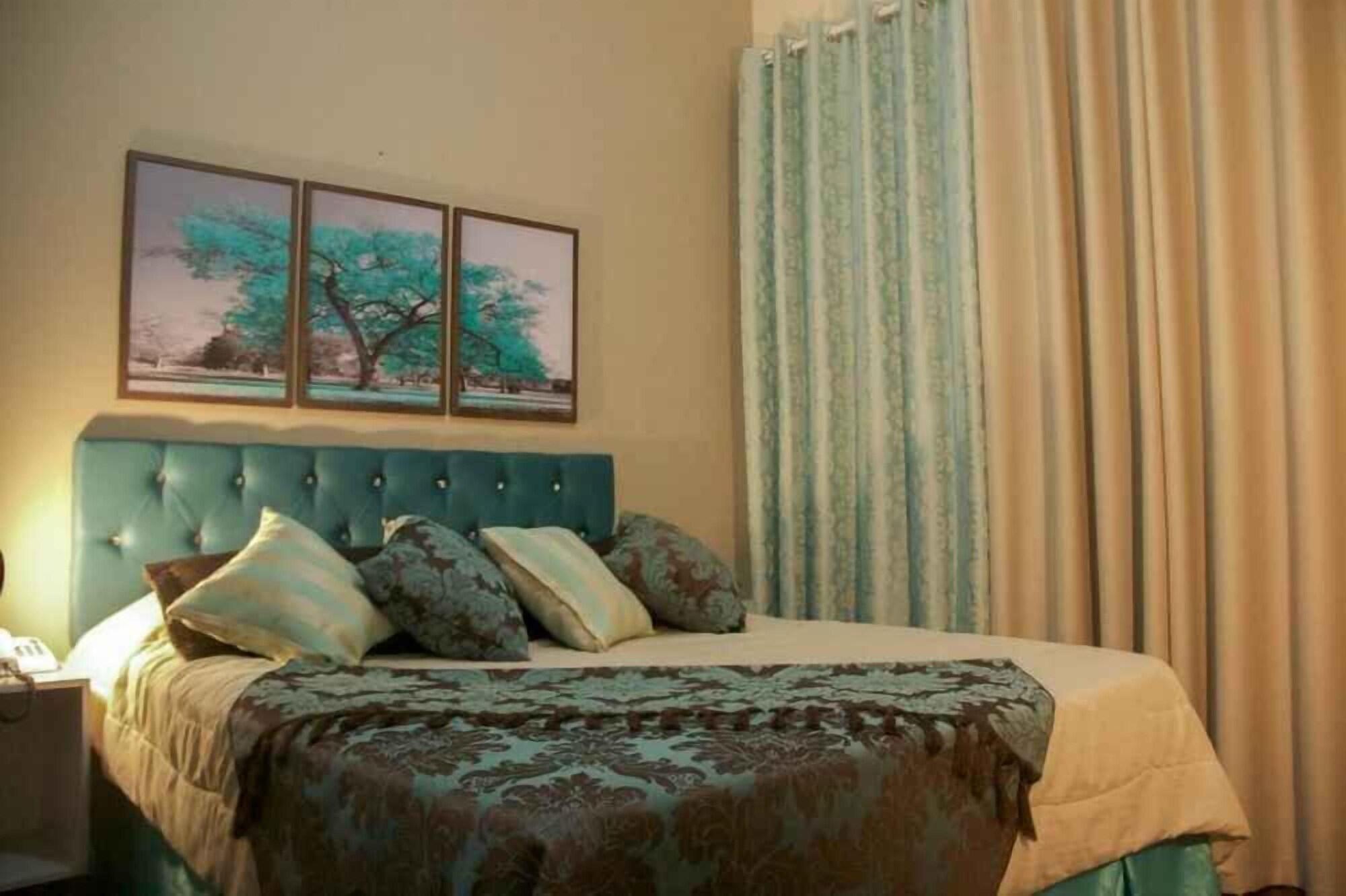 Varios Hotel Brasília